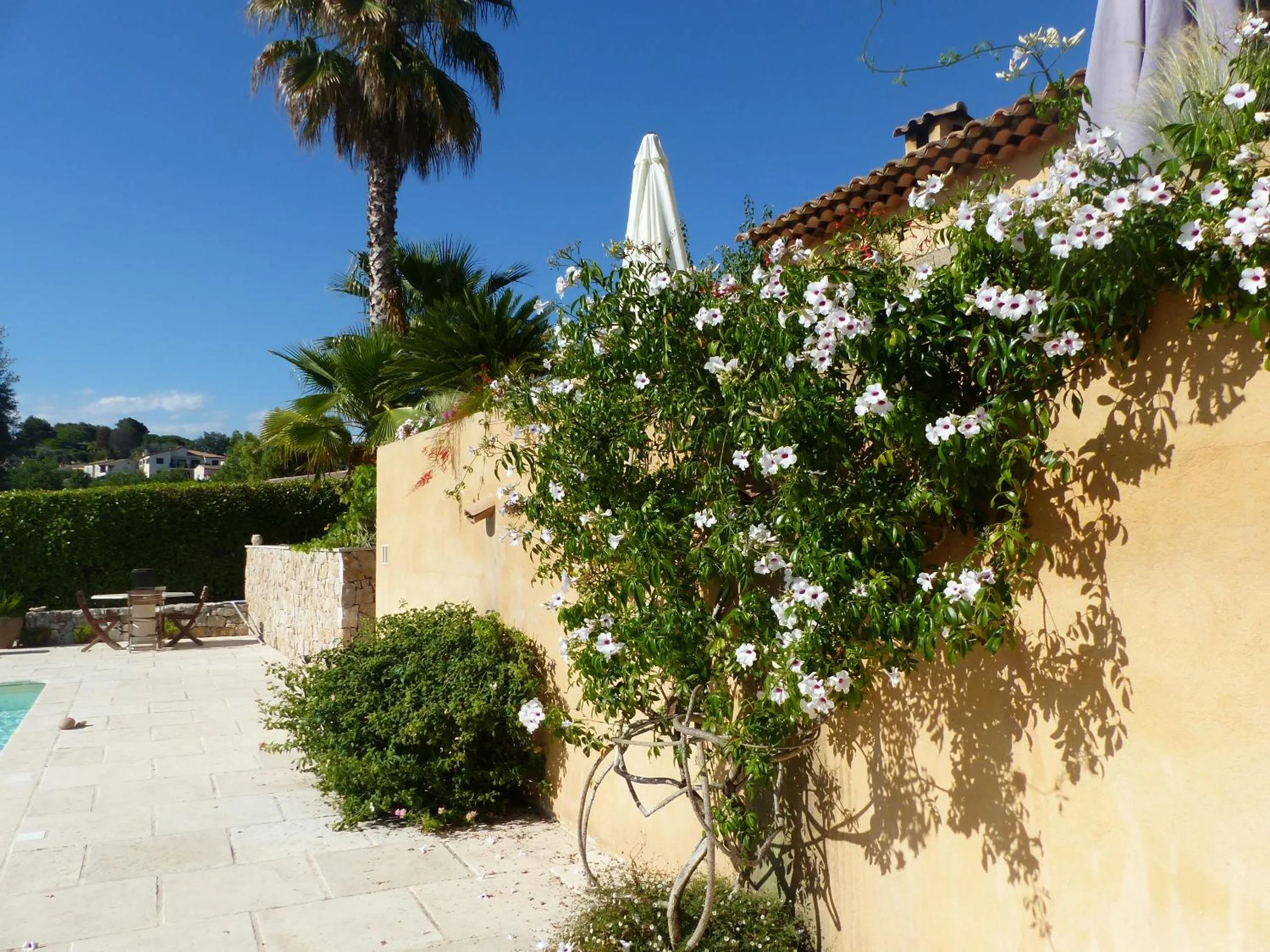 Les collines de St Paul