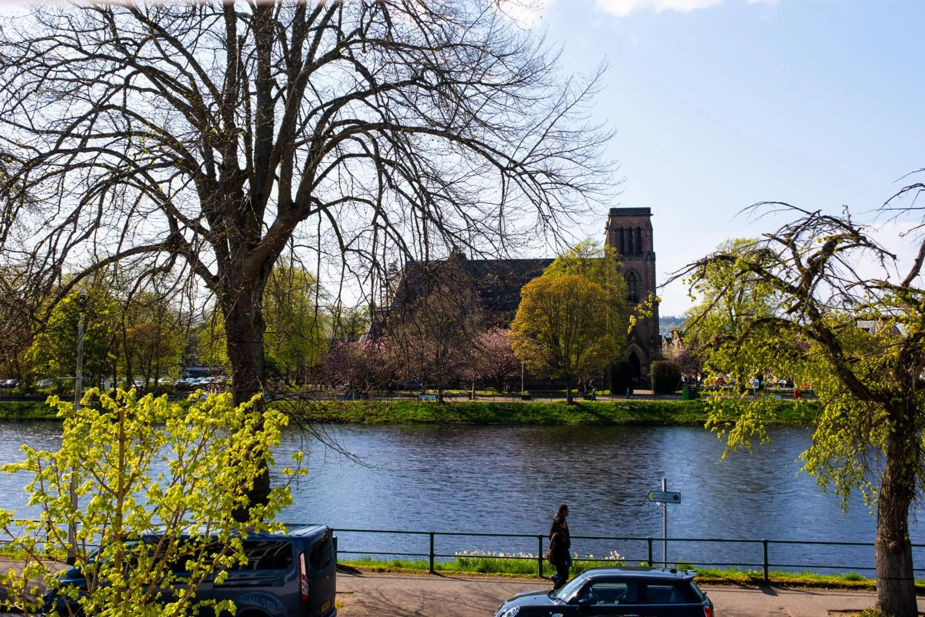 River view in Glen Mhor Hotel at Uile-bheist 'Brewstillery'