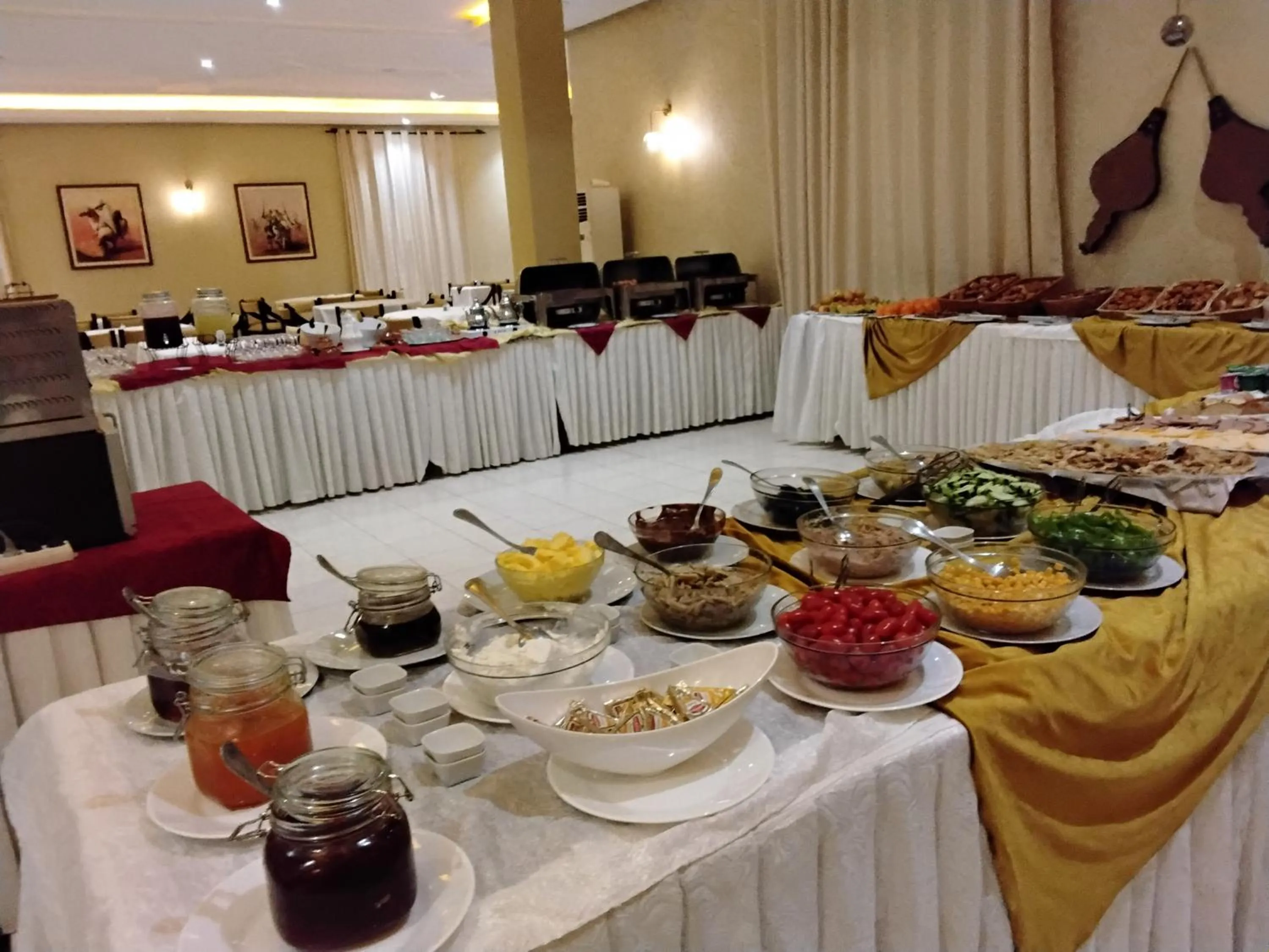 Buffet breakfast in Erfoud Palace