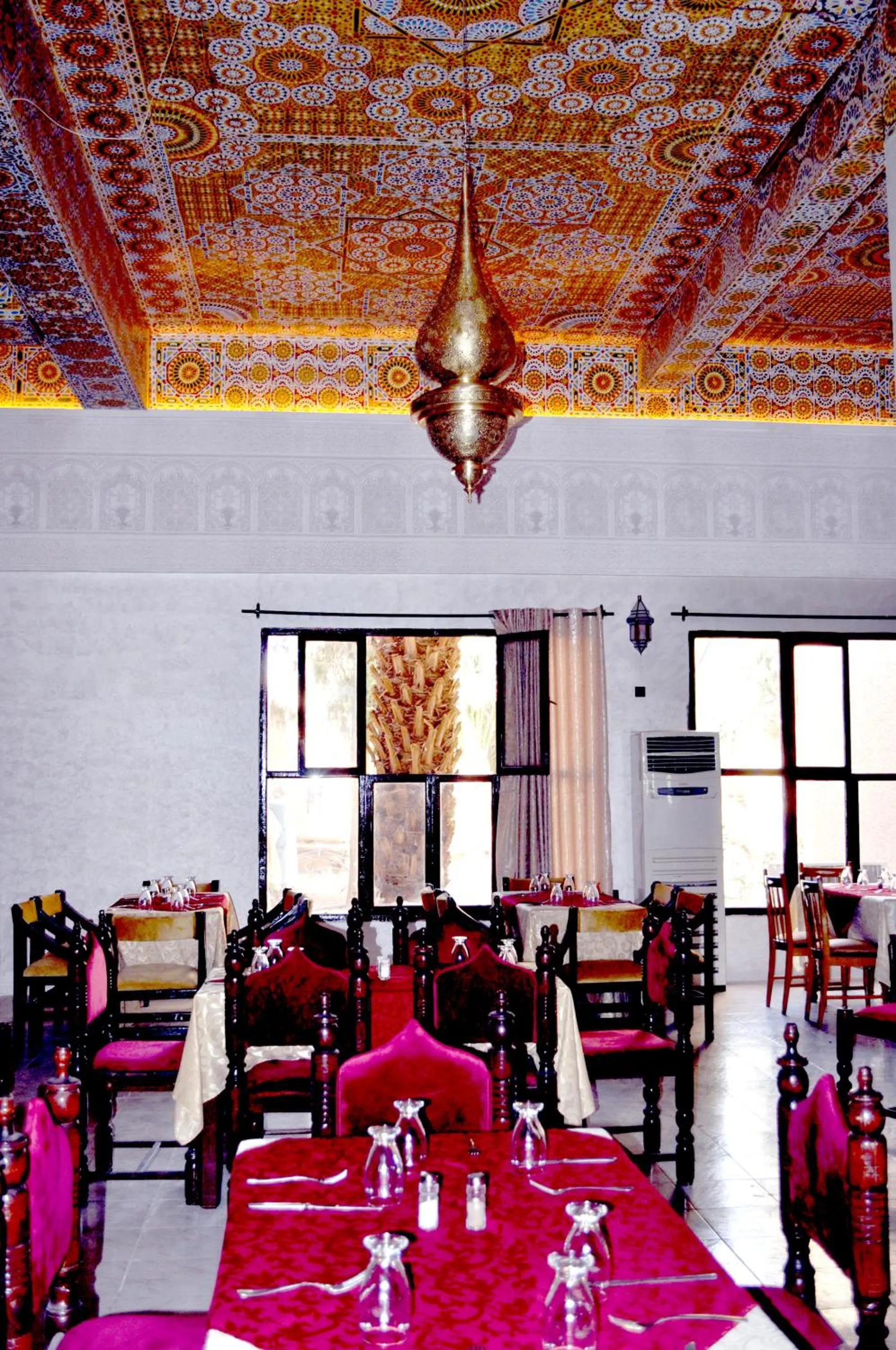 Restaurant/places to eat in Erfoud Palace
