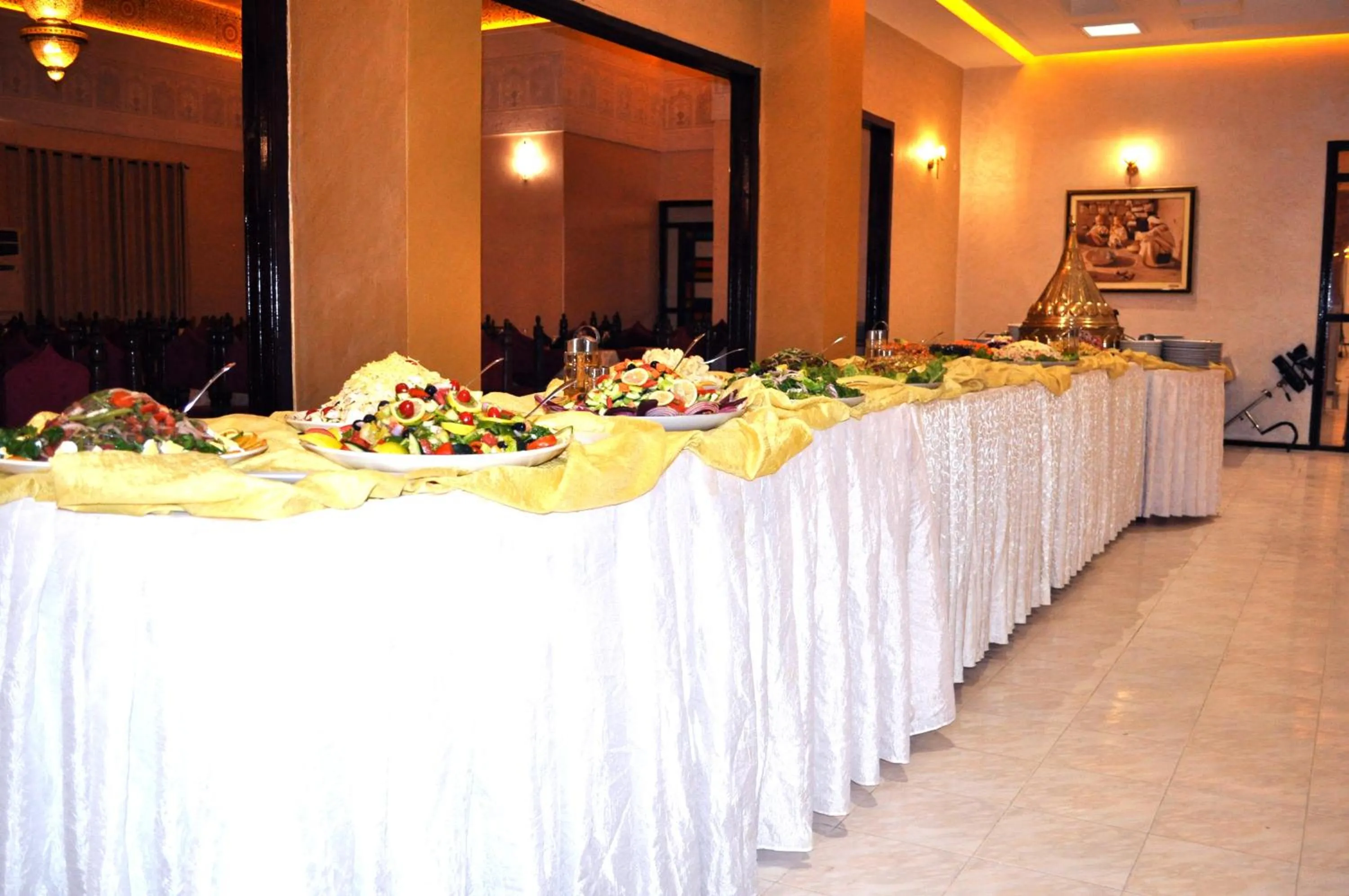 Restaurant/places to eat in Erfoud Palace