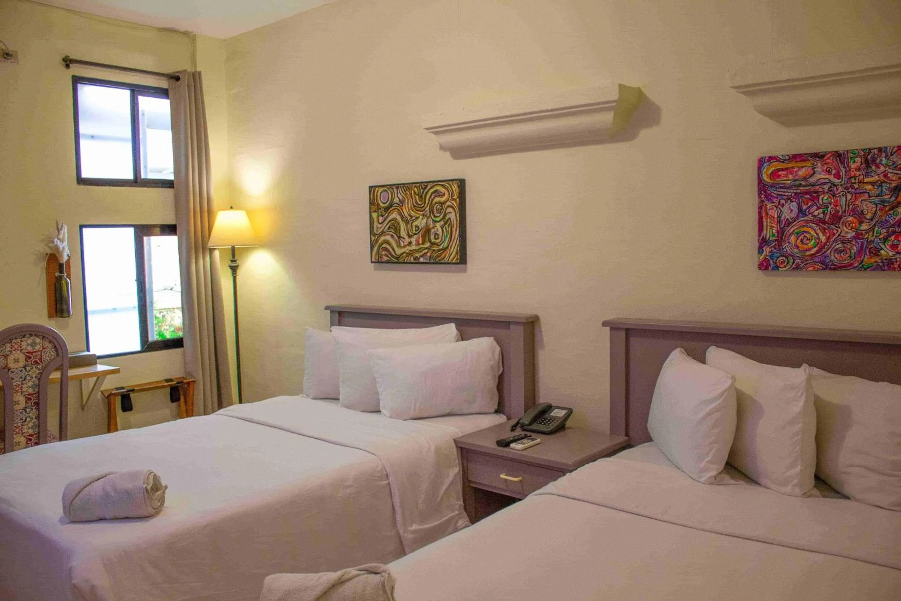 Bed in Morrison Hotel San Salvador