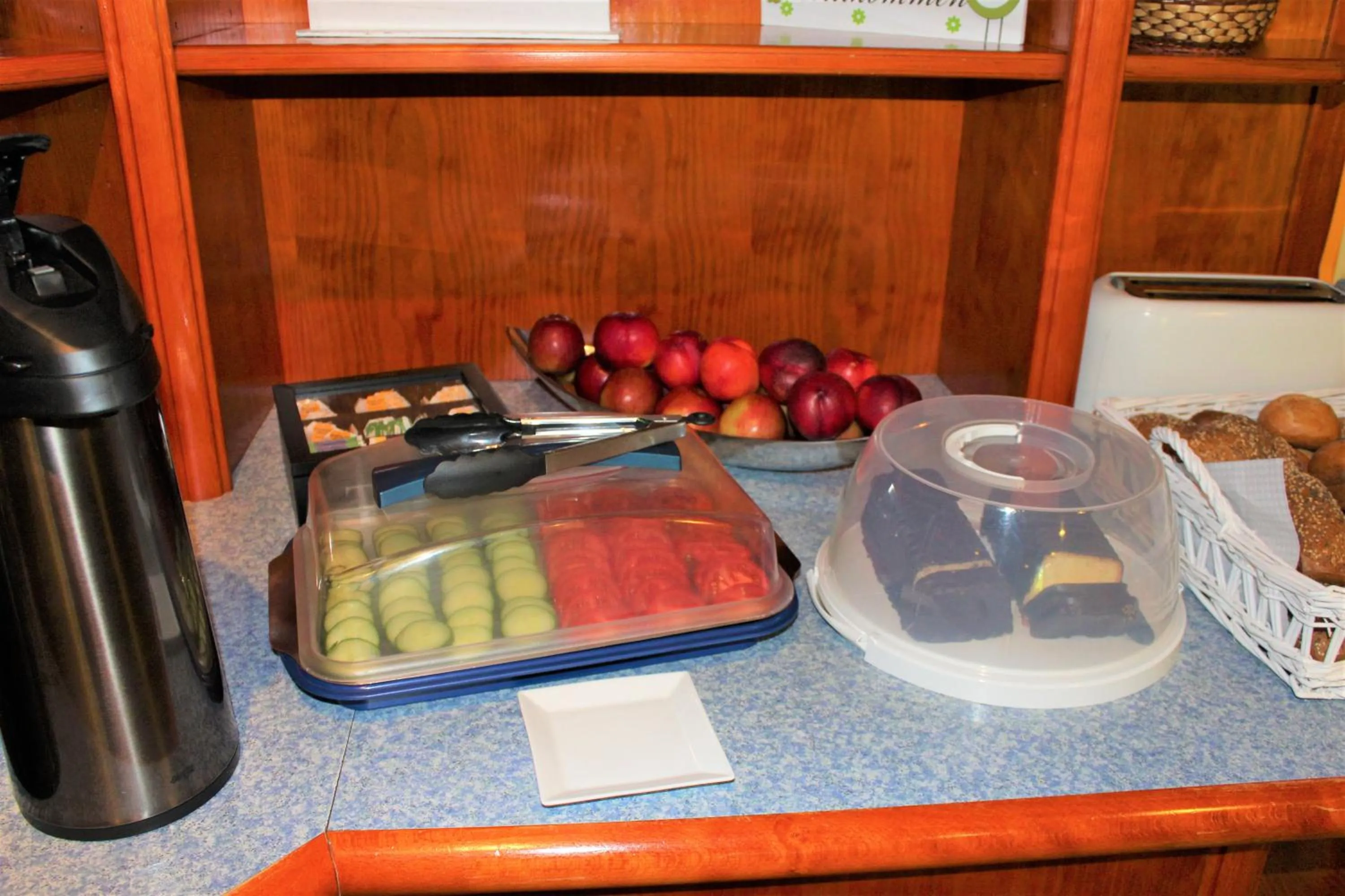 Breakfast in Hotel Alsterquelle 24h Check-in, Free Parking and WiFi