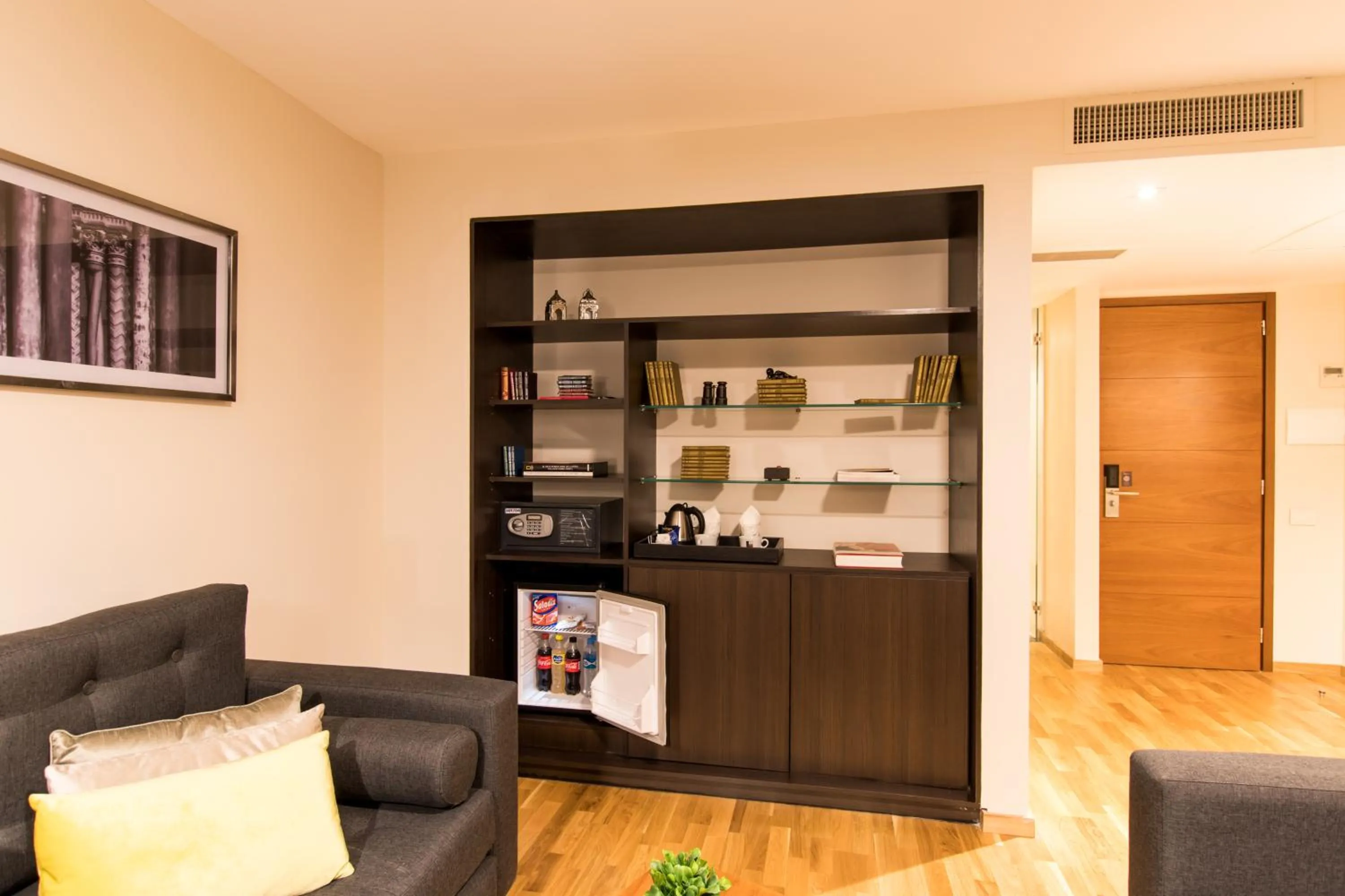 Photo of the whole room in Caseros 248 Hotel