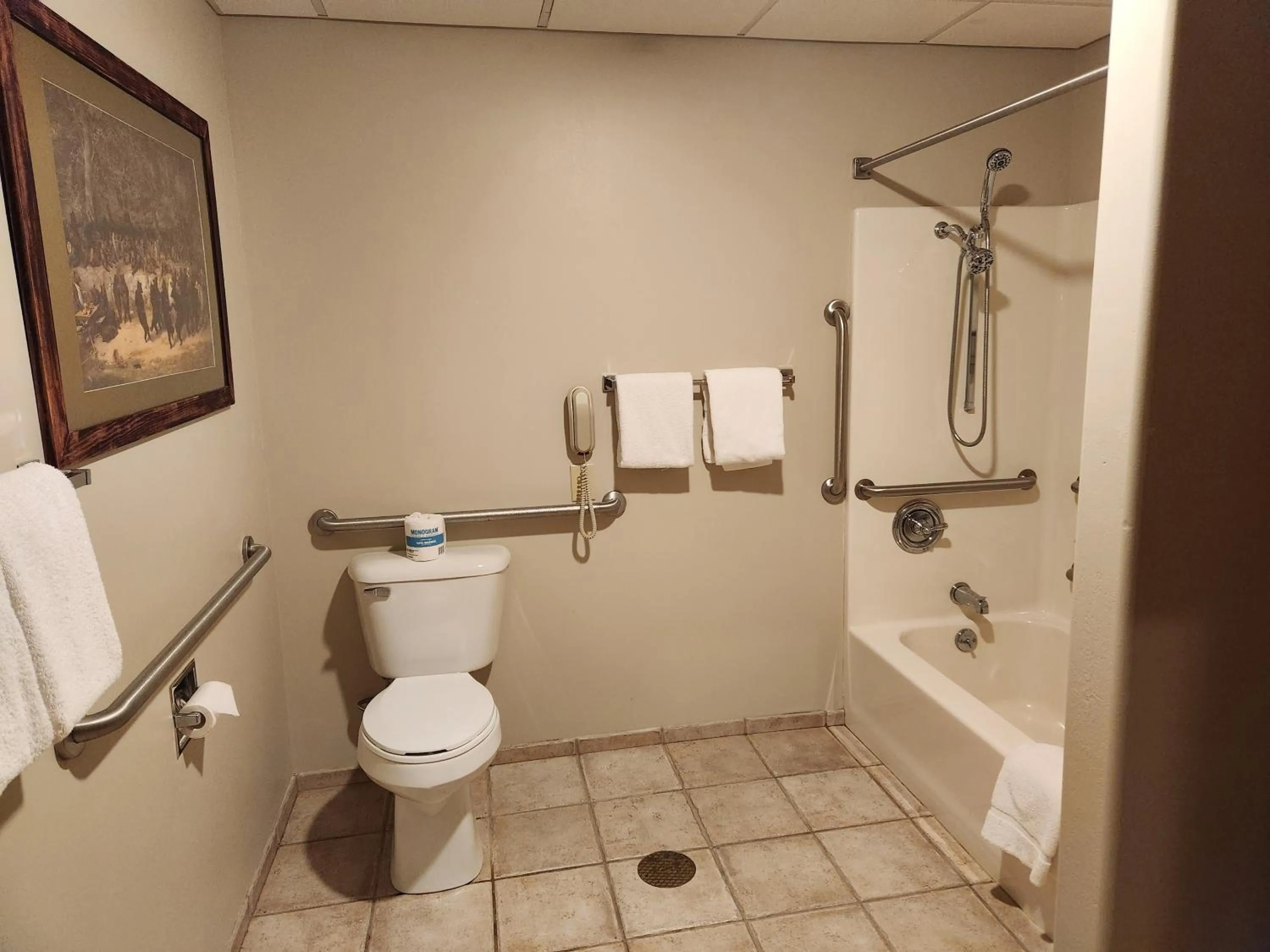 Bathroom in The Common Man Inn, Spa & Lodge