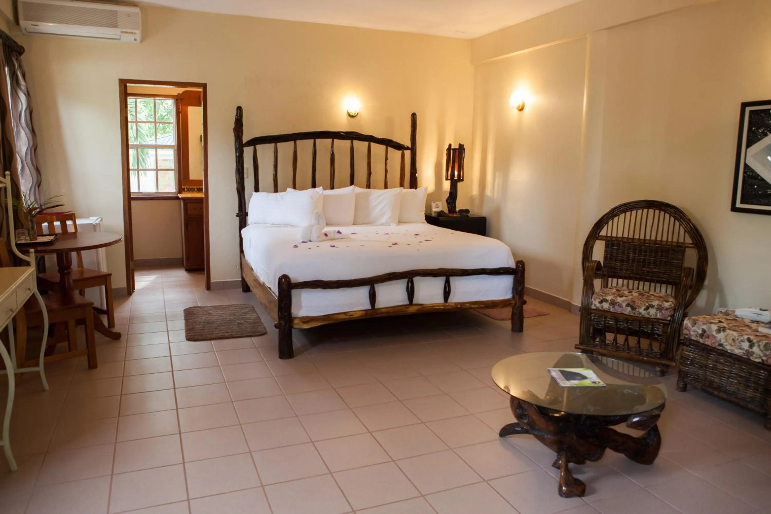 On site, Bed in Black Orchid Resort