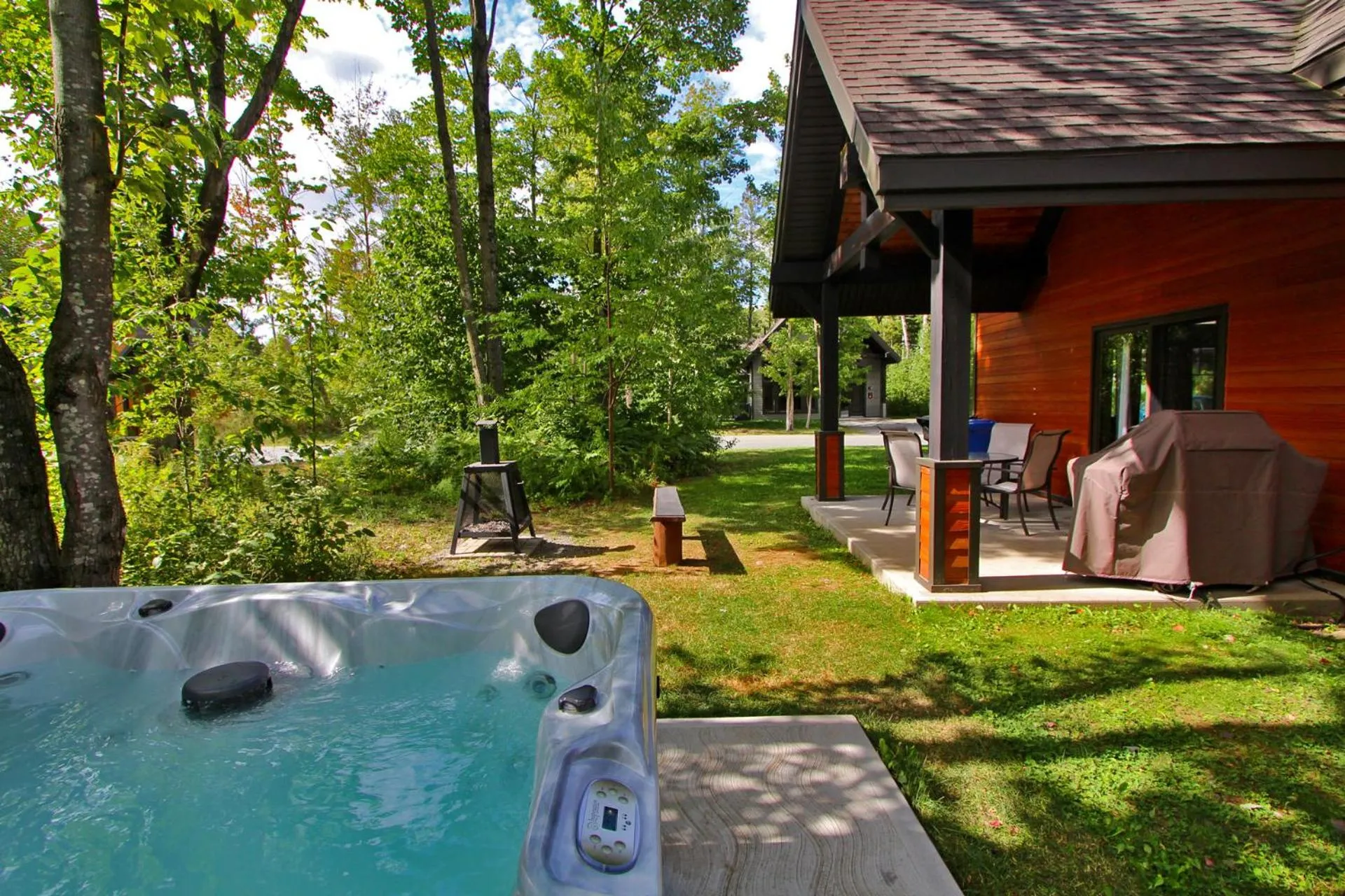 View (from property/room) in La cache à Maxime