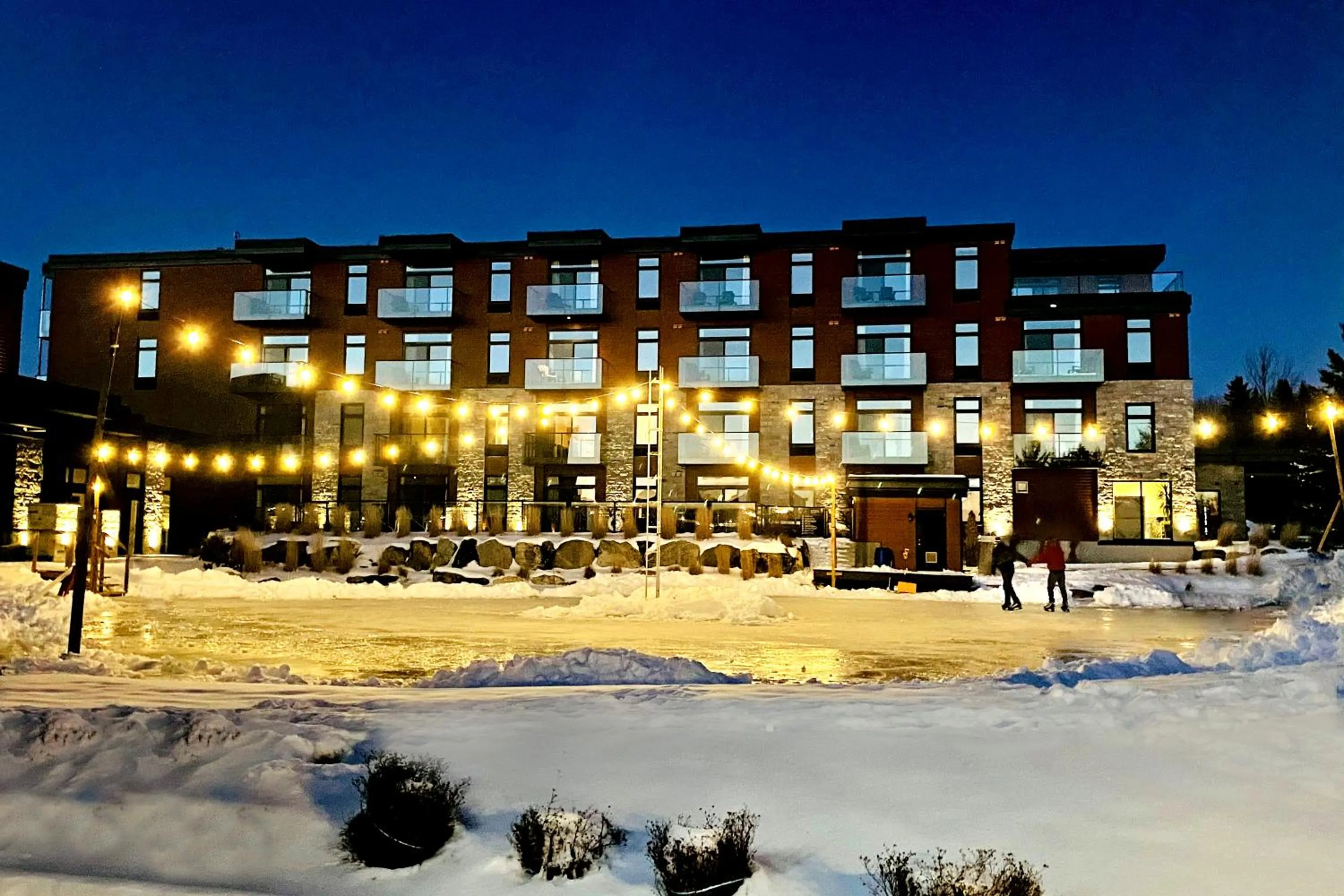 Property building in La cache à Maxime