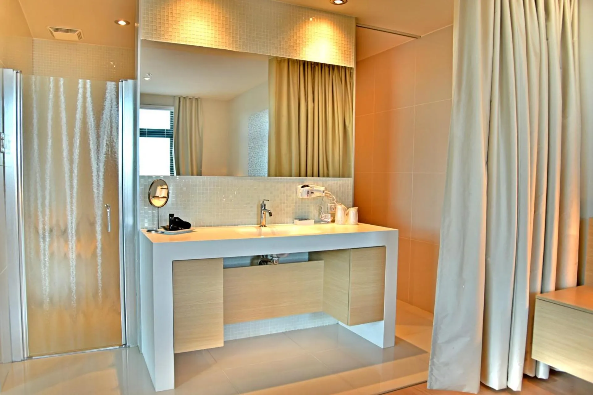 Bathroom in La cache à Maxime