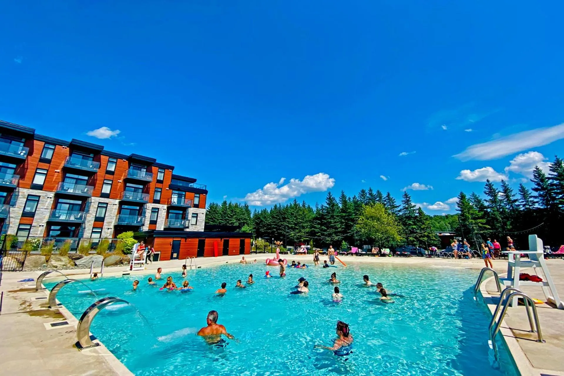 Day in La cache à Maxime