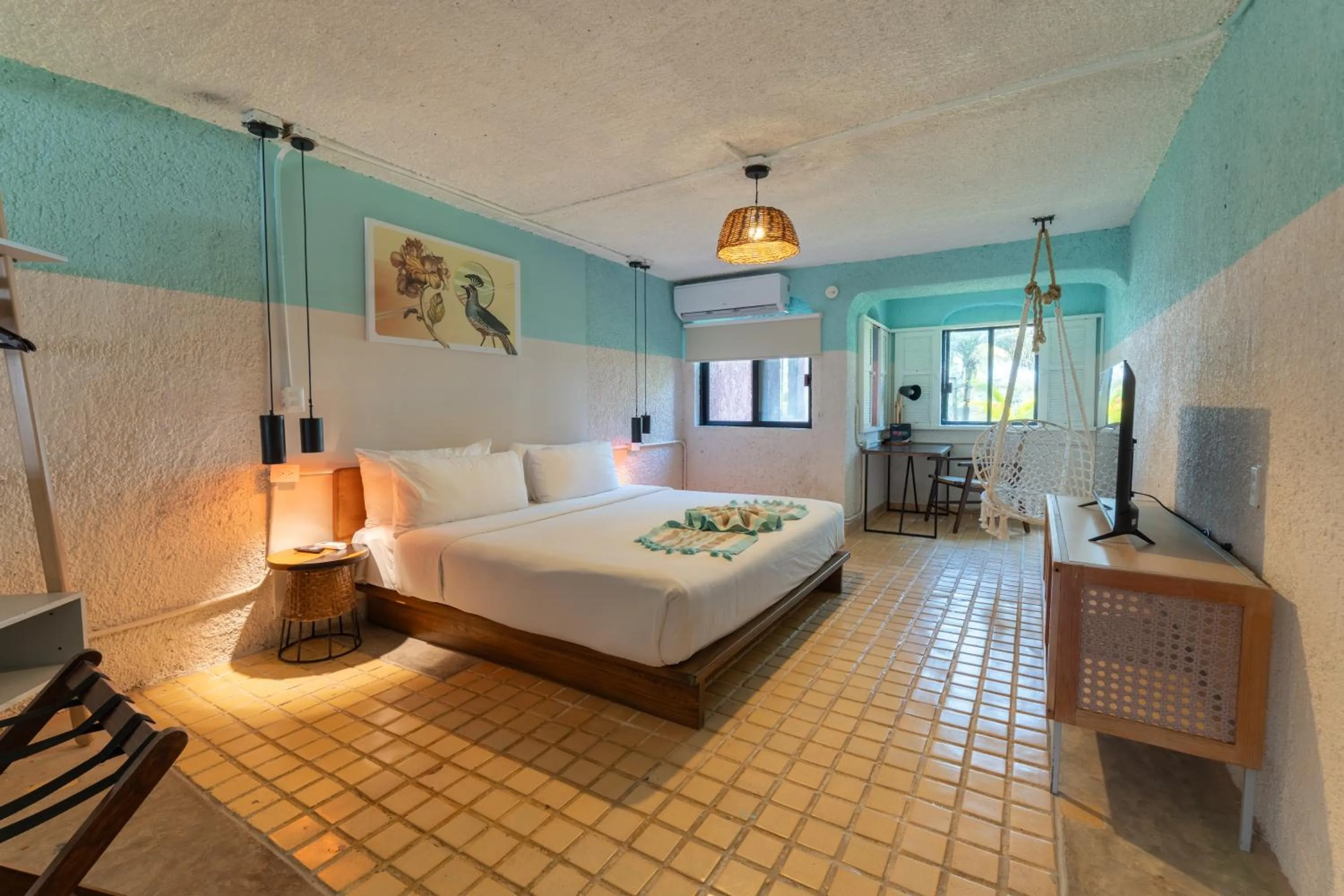 Photo of the whole room, Bed in Nílu Cancun Zona Hotelera by Selina