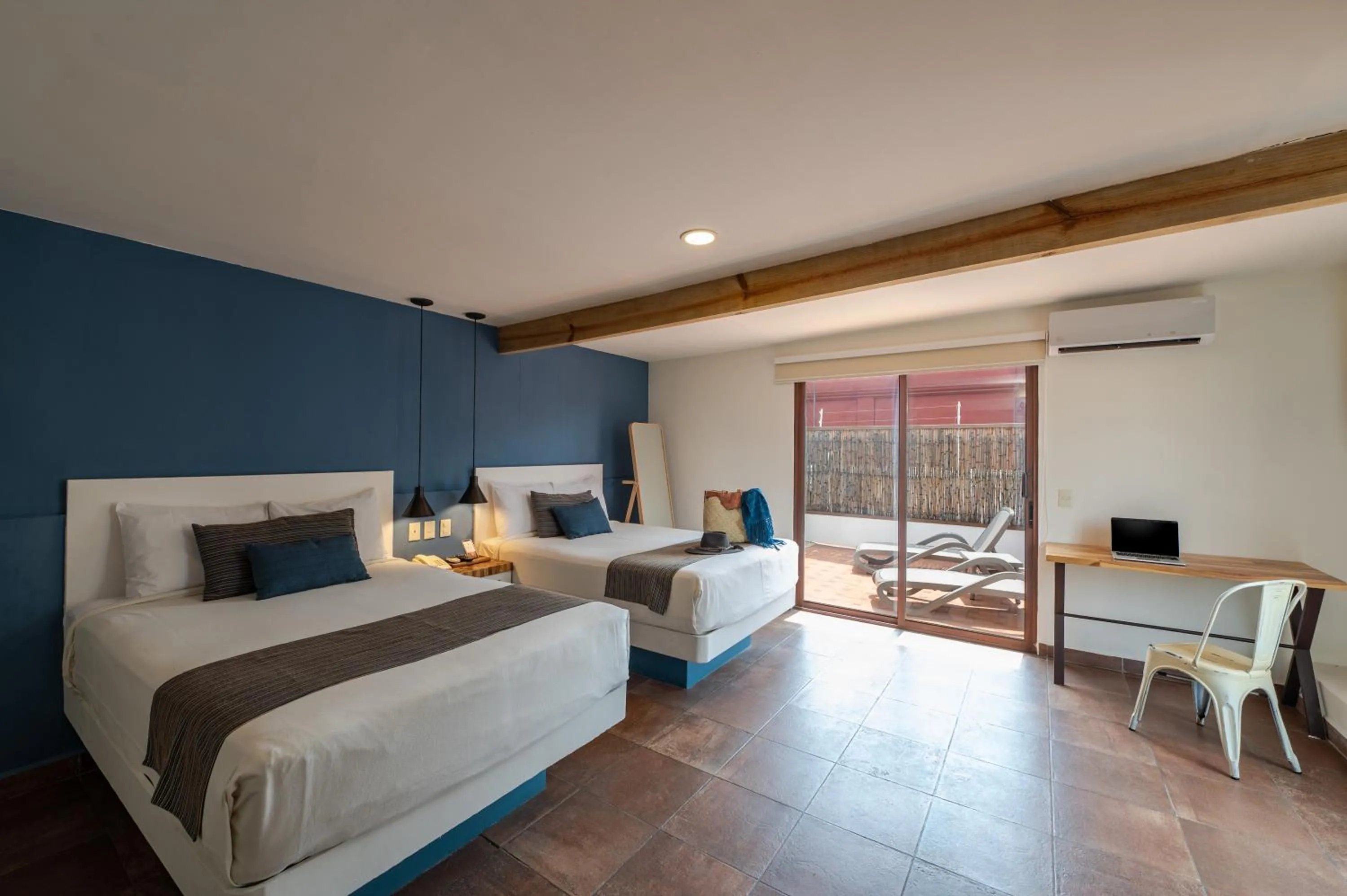 Photo of the whole room, Bed in Casa De Sierra Azul