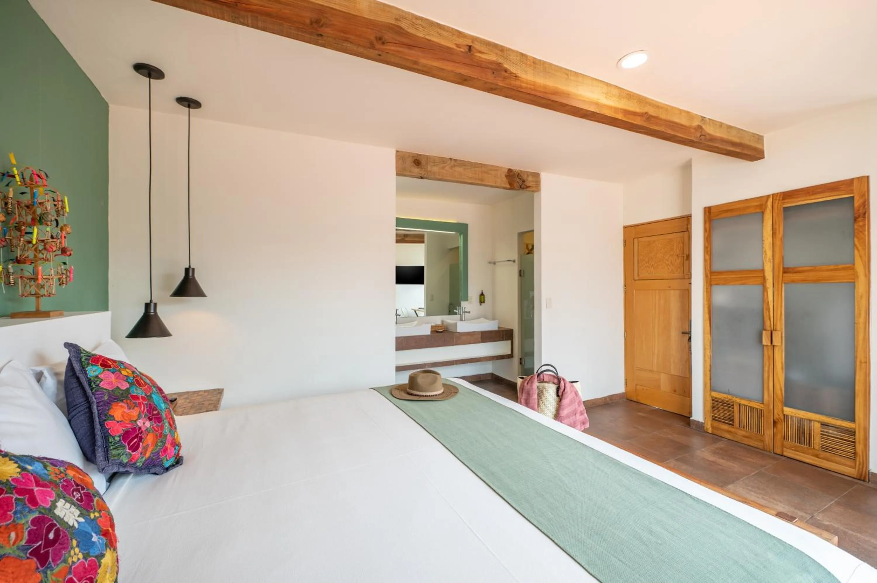 Photo of the whole room, Bed in Casa De Sierra Azul