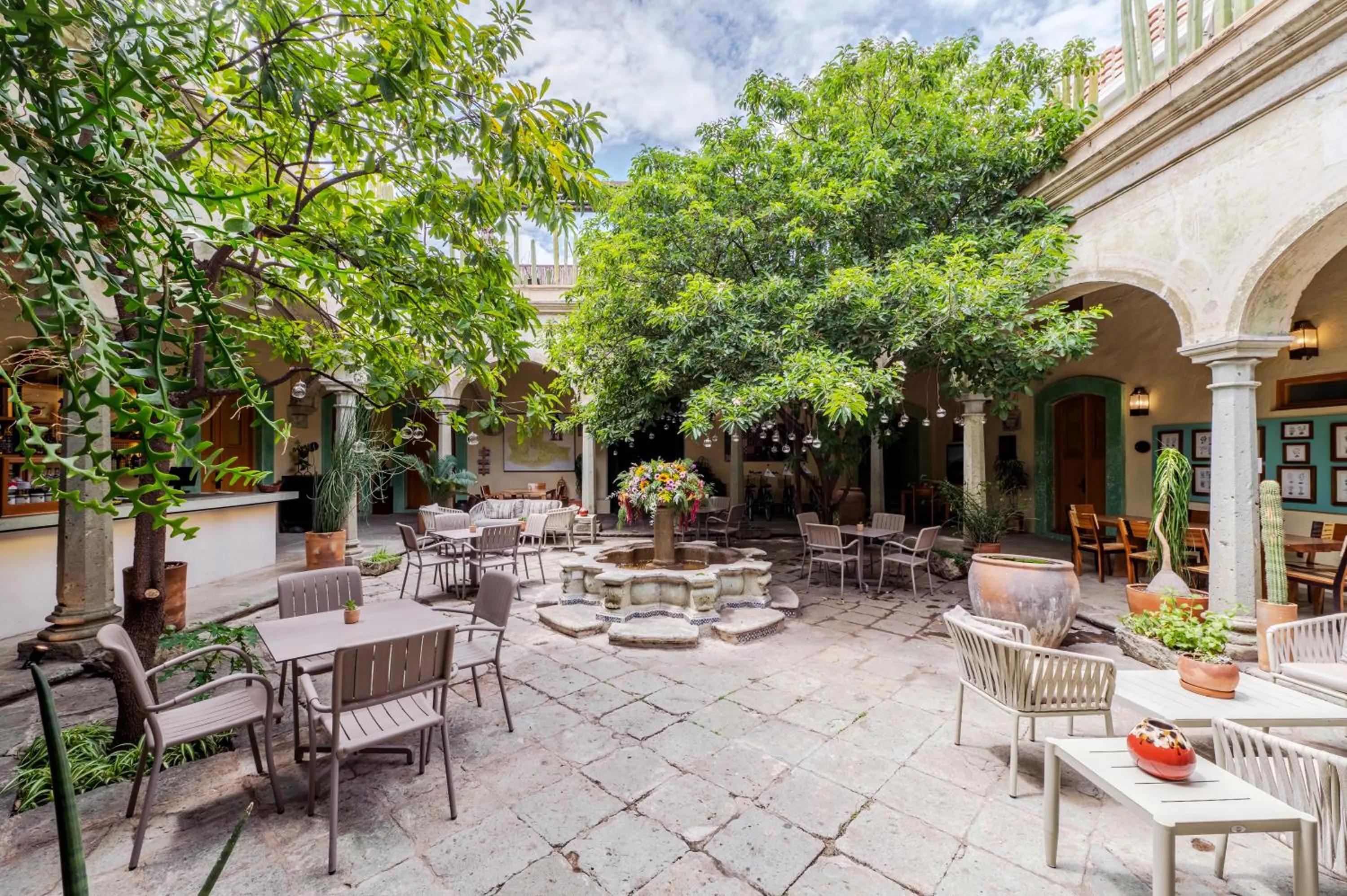 Restaurant/places to eat in Casa De Sierra Azul