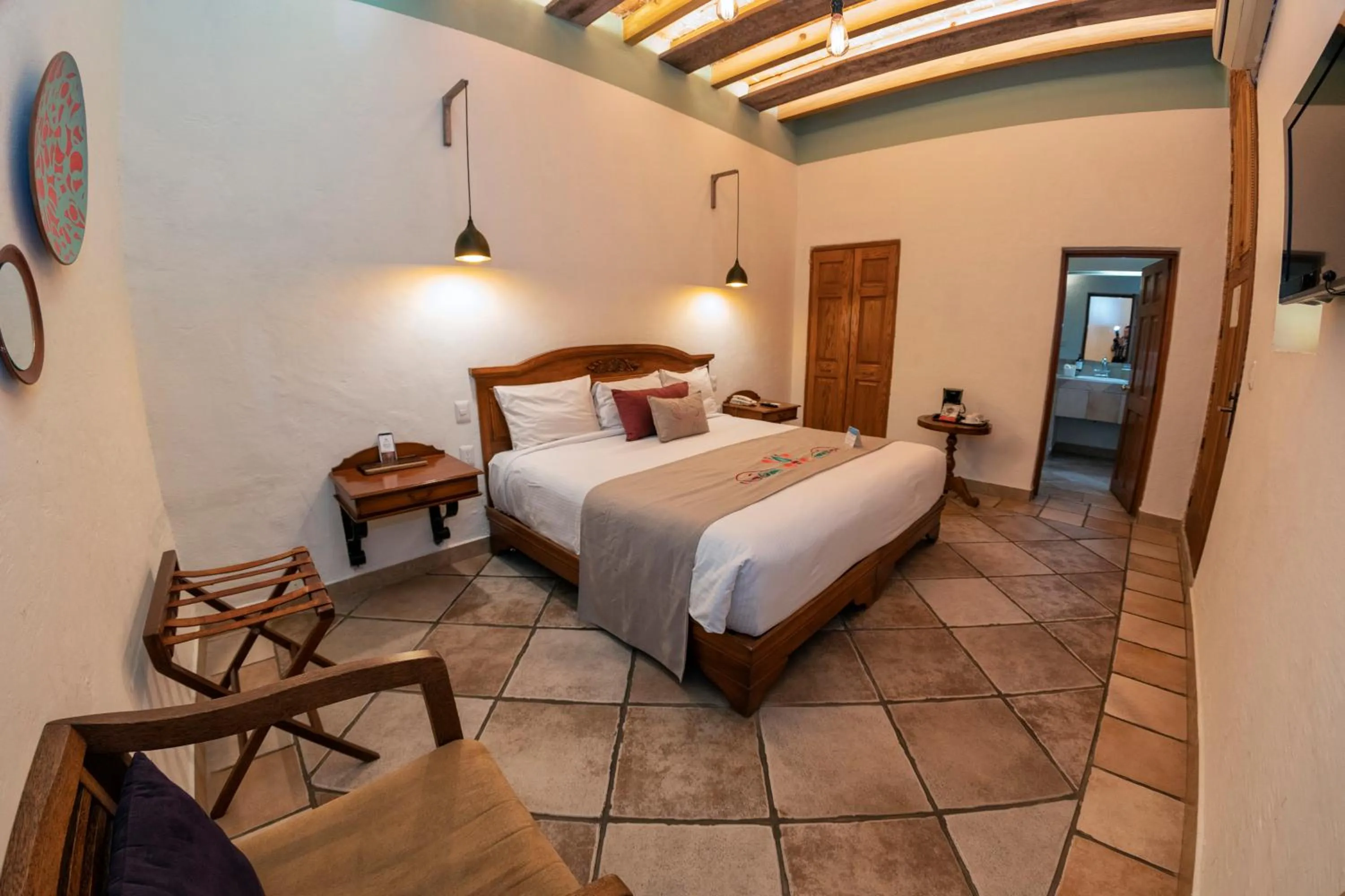 Photo of the whole room, Bed in Casa De Sierra Azul