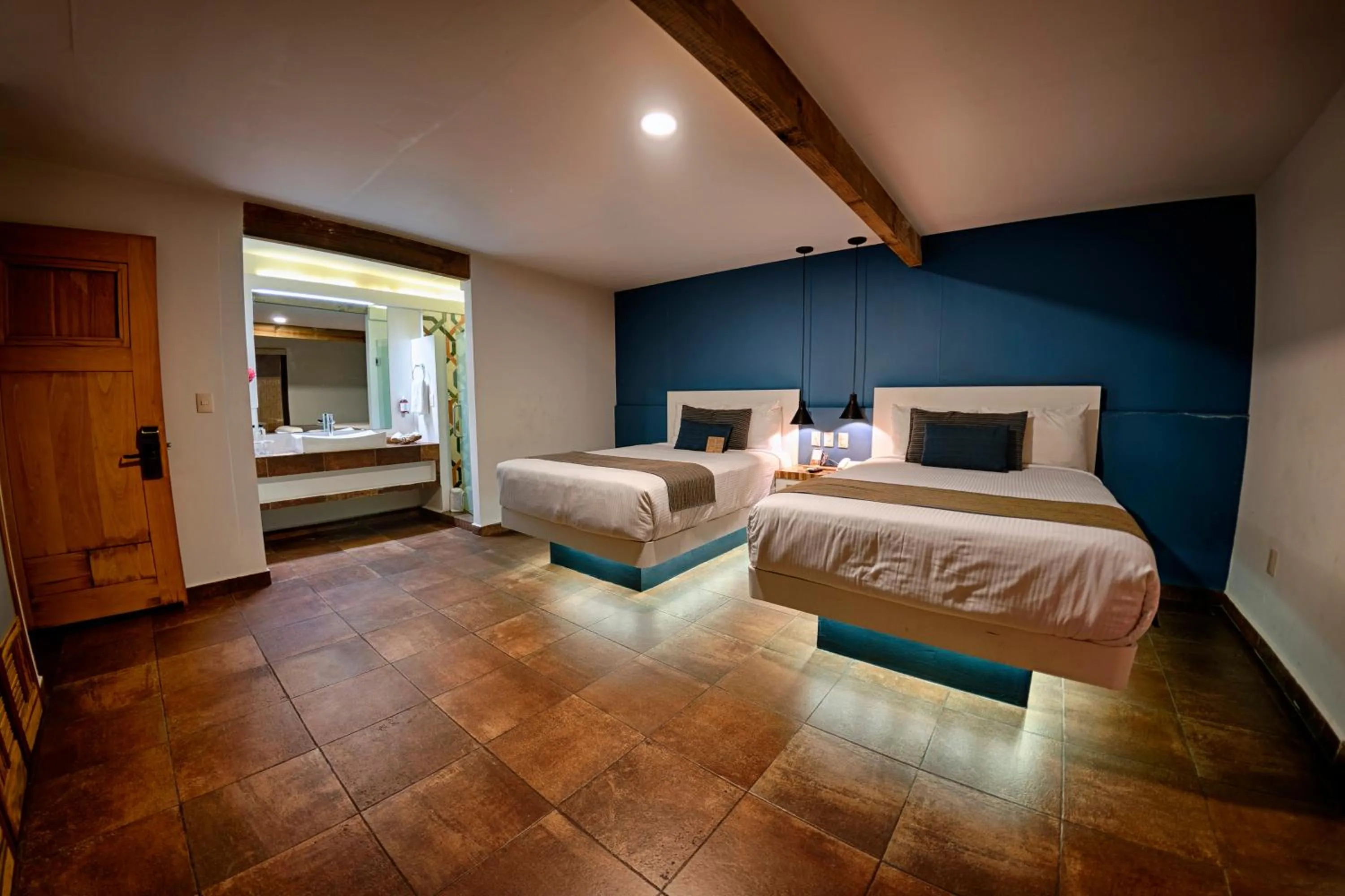 Photo of the whole room, Bed in Casa De Sierra Azul