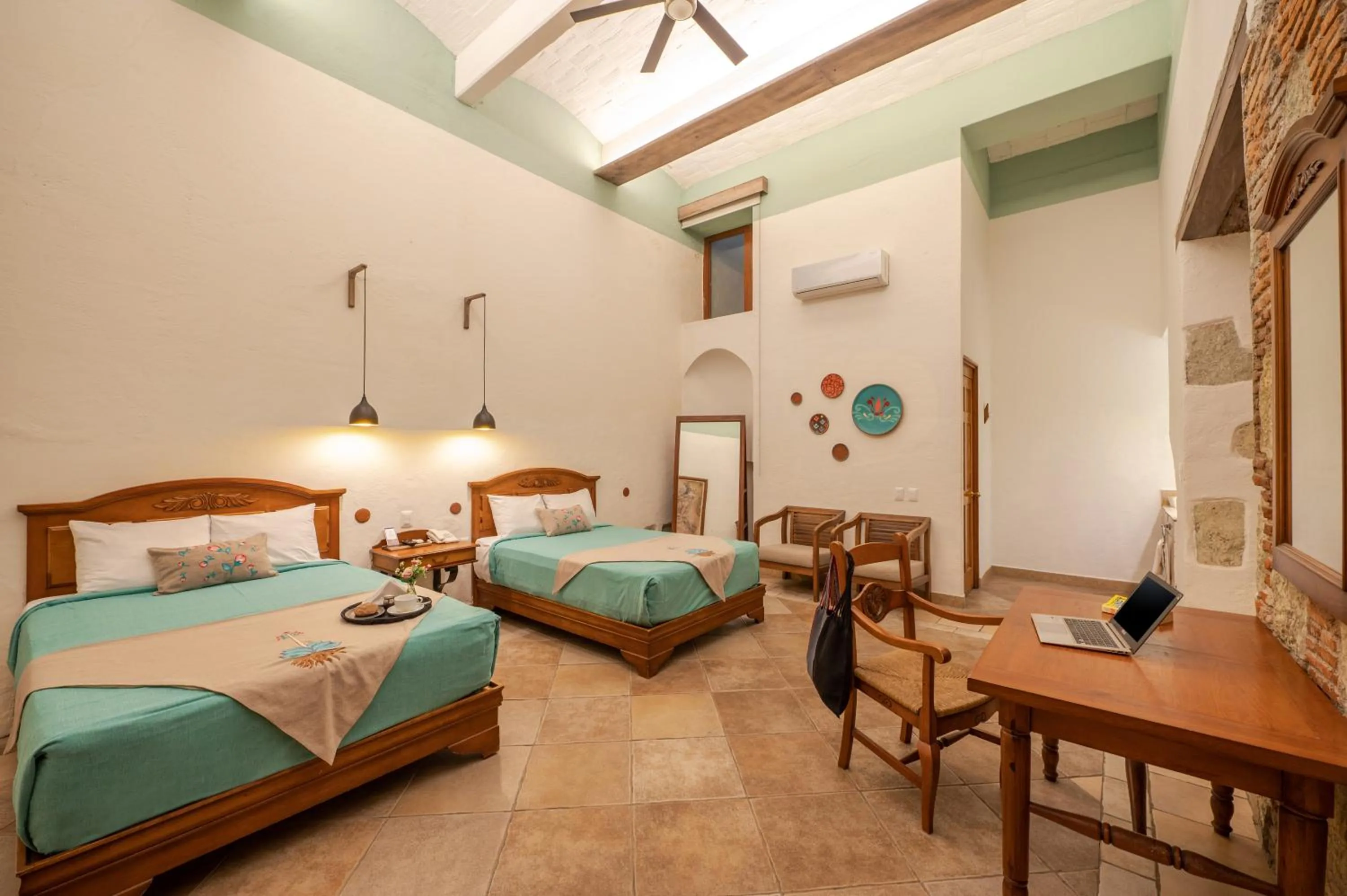 Photo of the whole room, Bed in Casa De Sierra Azul