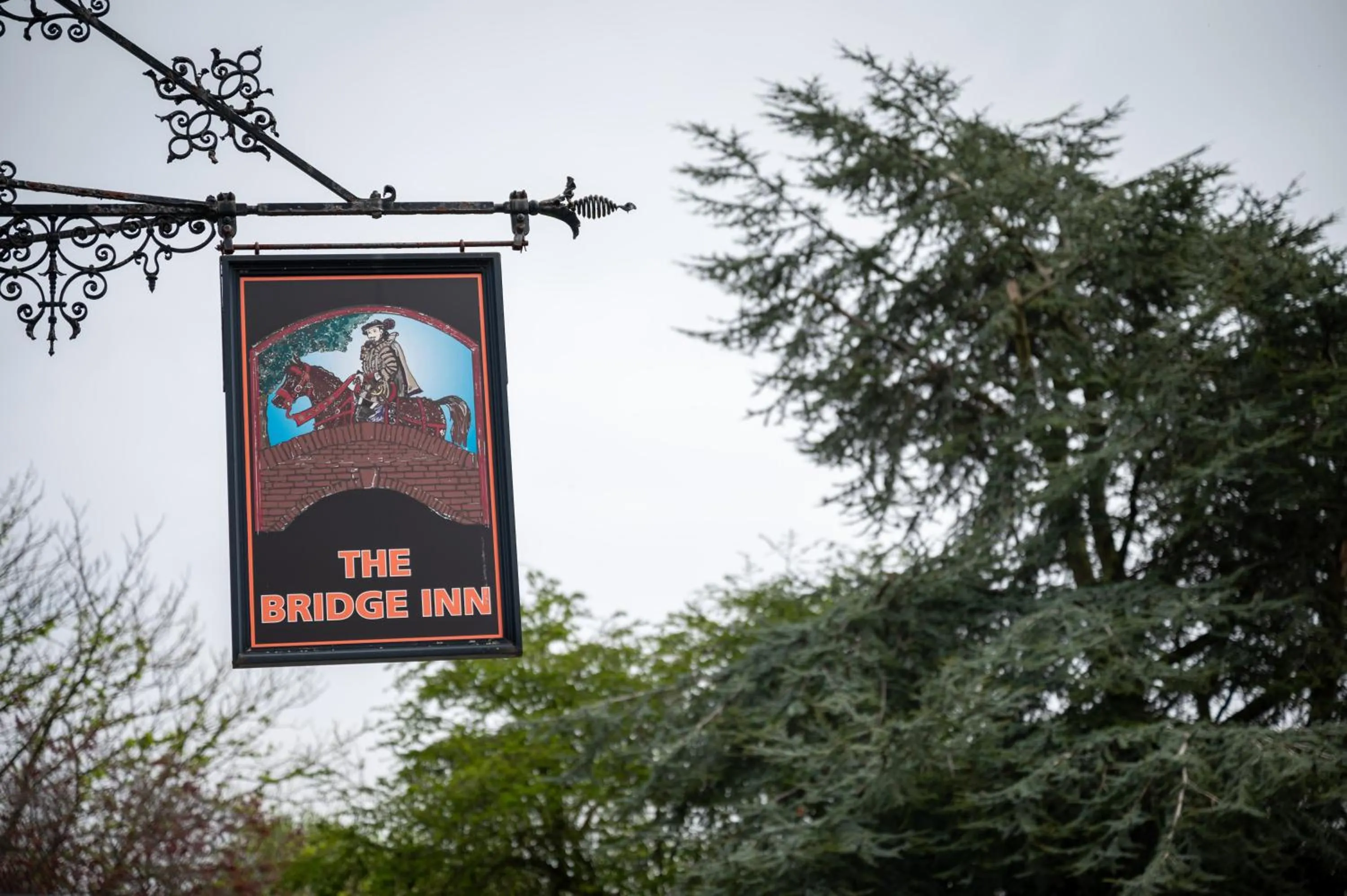 Logo/Certificate/Sign in Bridge Inn by Greene King Inns