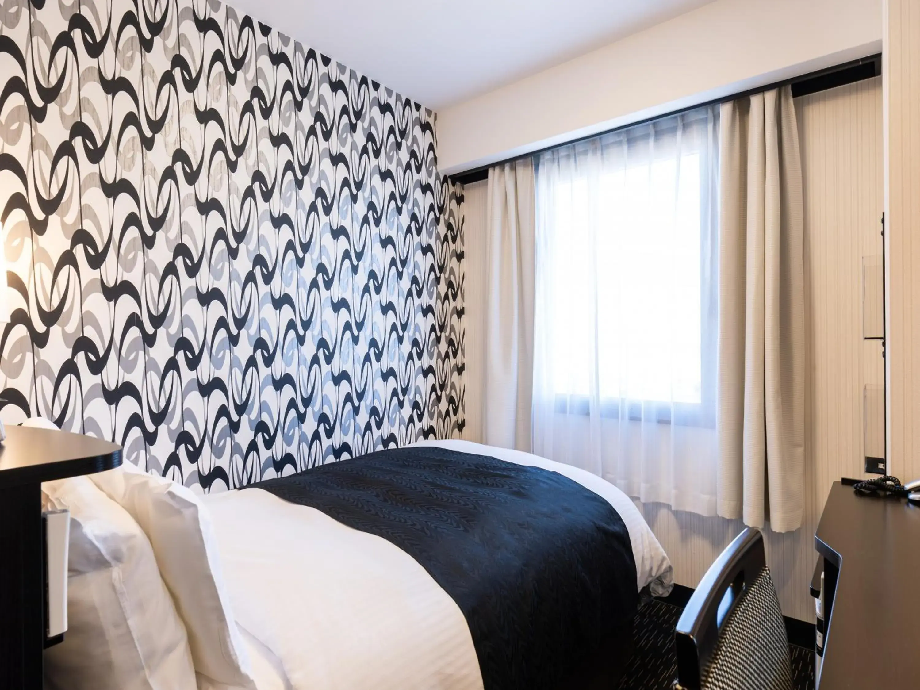 Double Room with Small Double Bed - Non-Smoking in APA Hotel Uozu Ekimae Double Room with Small Double Bed - Non-Smoking in APA Hotel Uozu Ekimae