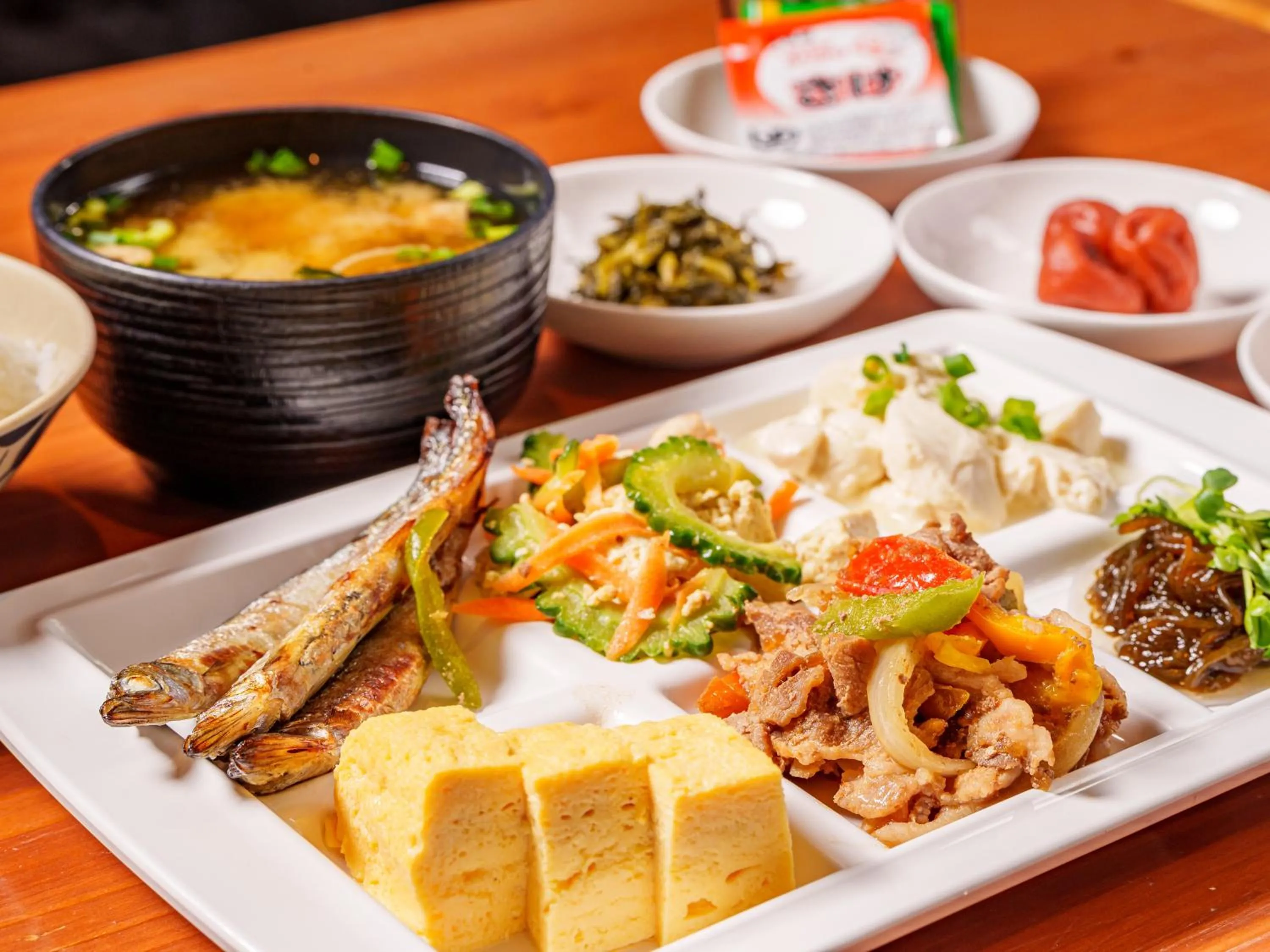 Restaurant/places to eat in APA Hotel Naha Matsuyama