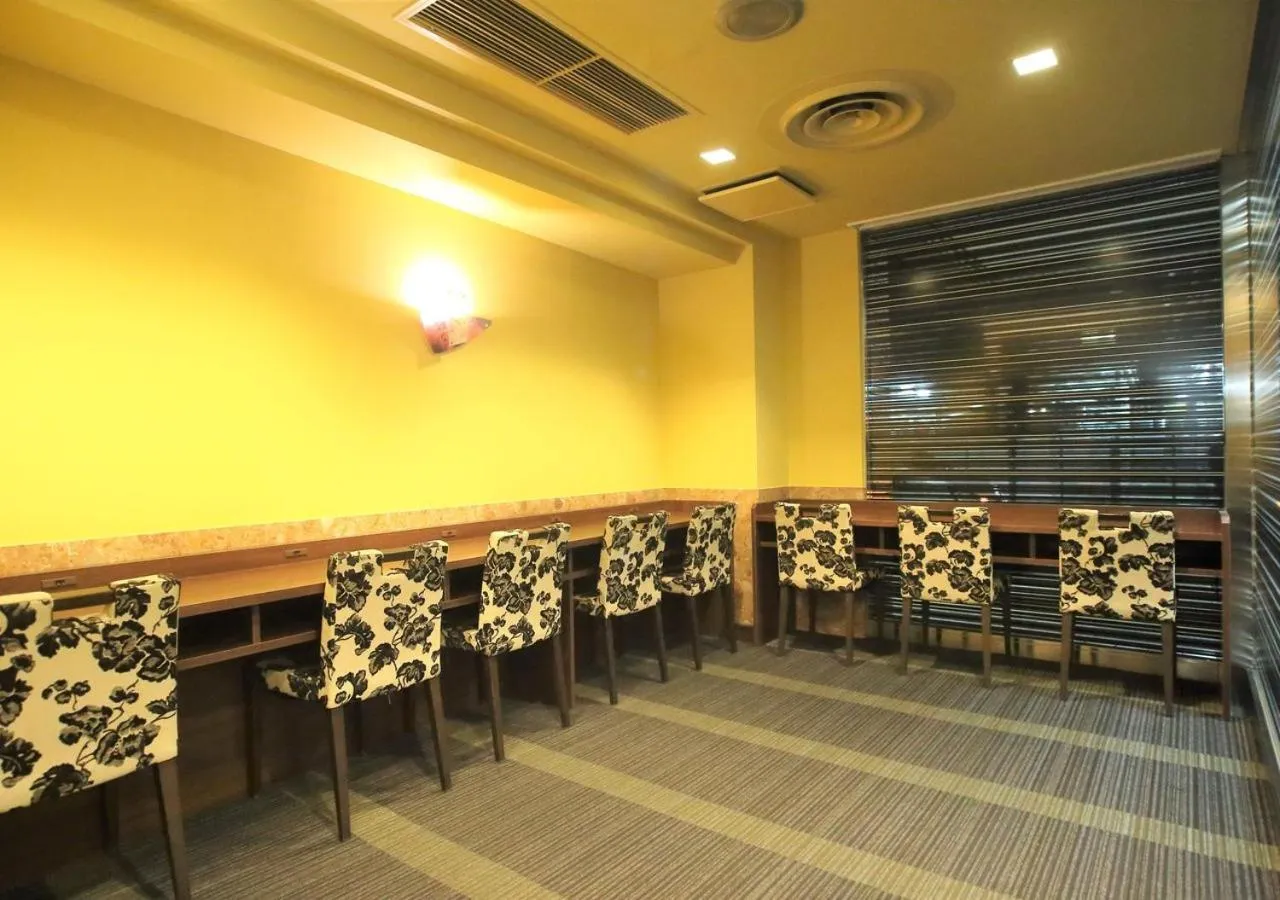 Restaurant/places to eat in APA Hotel Hiroshima Ekimae