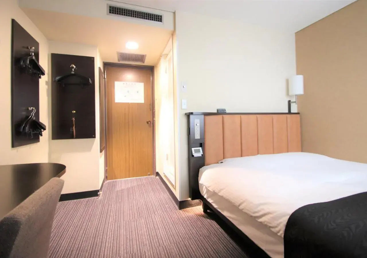 Standard Double Room - single occupancy in APA Hotel Hiroshima Ekimae Standard Double Room - single occupancy in APA Hotel Hiroshima Ekimae