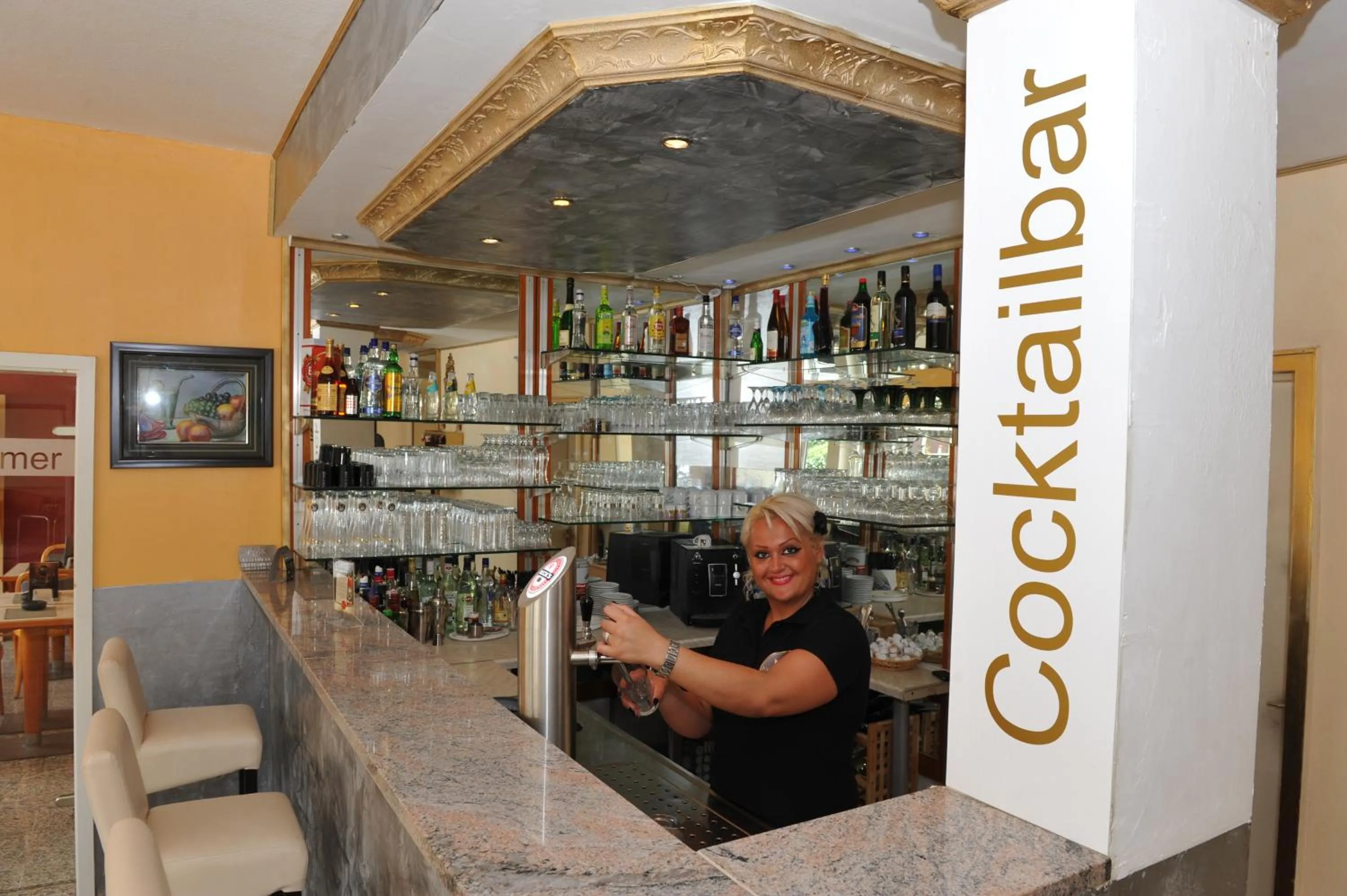 Lounge or bar in Hotel Royal