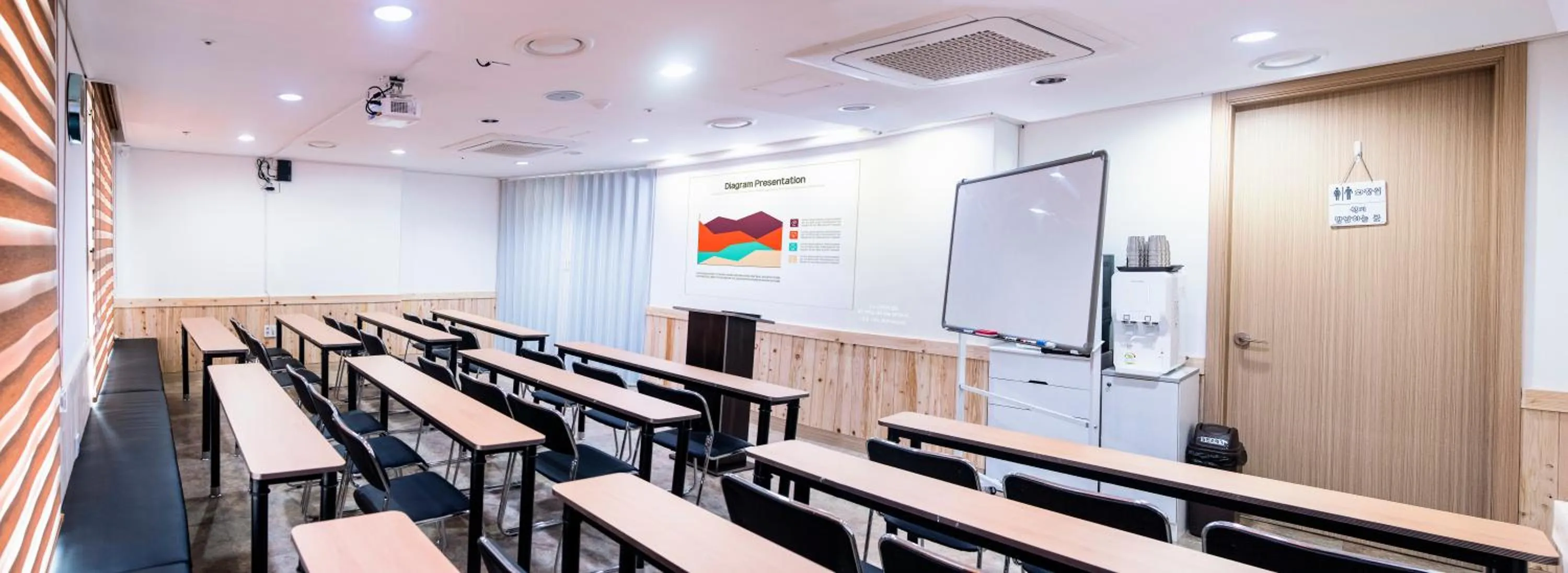 Business facilities in Plea De Blanc Hotel & Residence