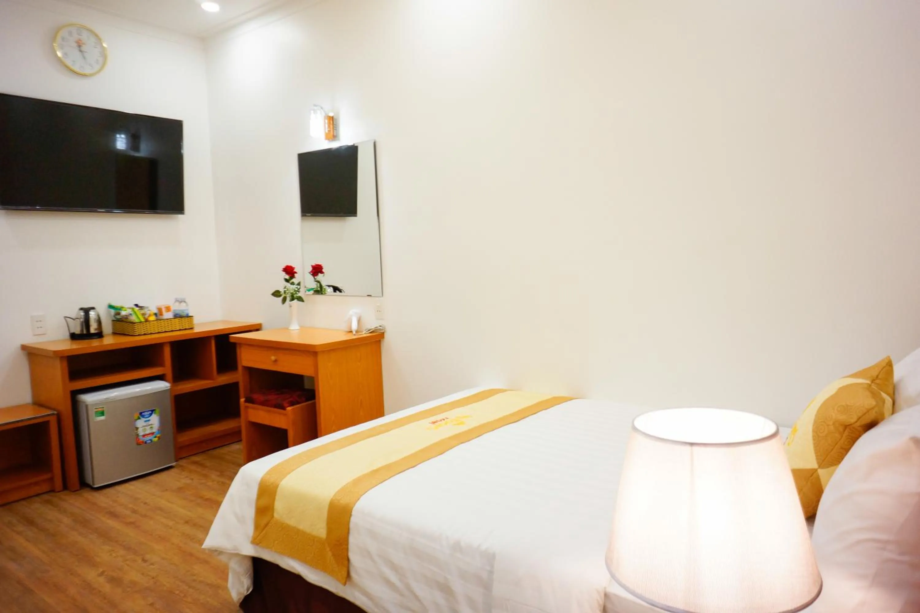 Bed in NỮ HOÀNG HOTEL