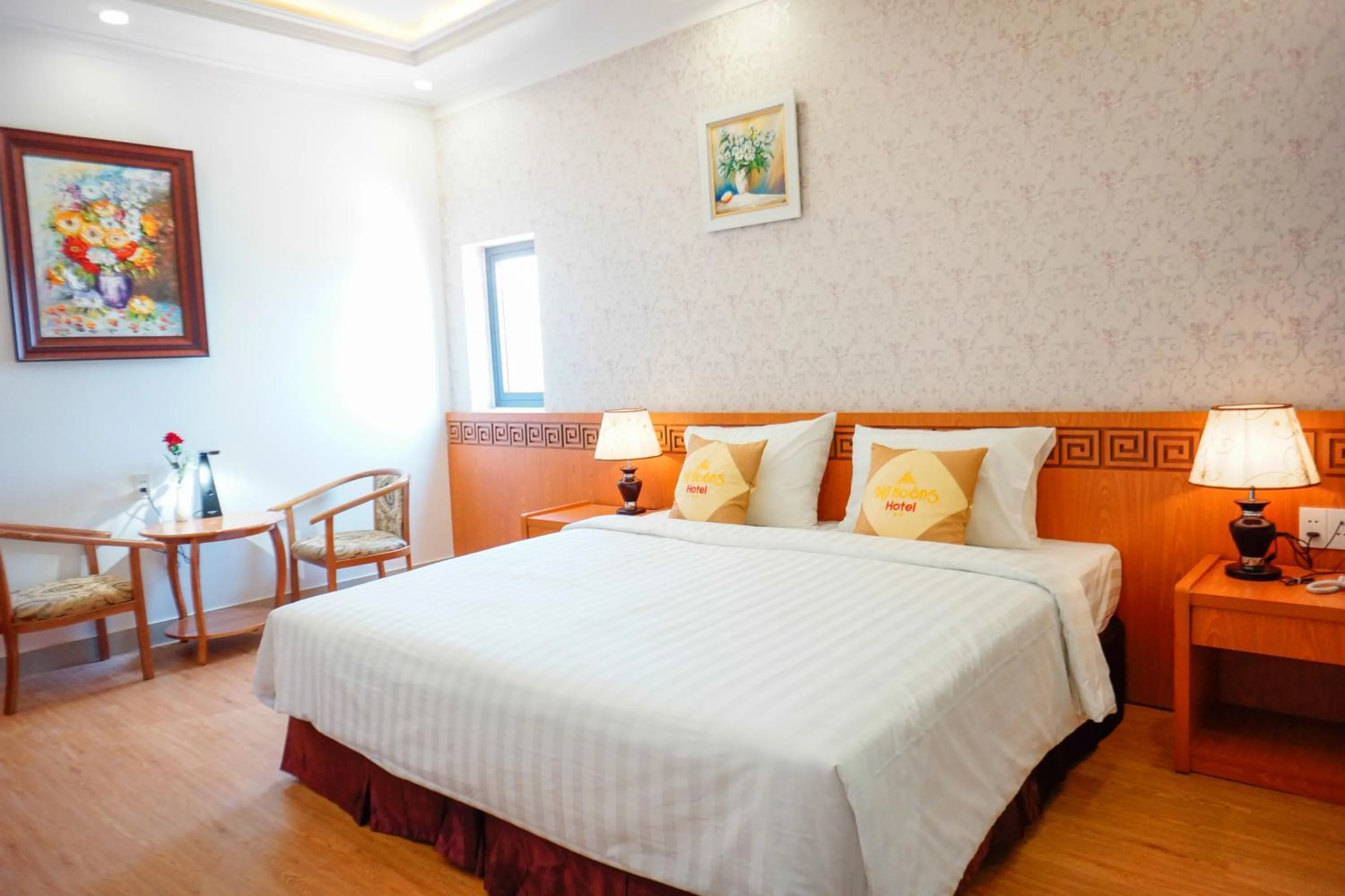 Bed in NỮ HOÀNG HOTEL