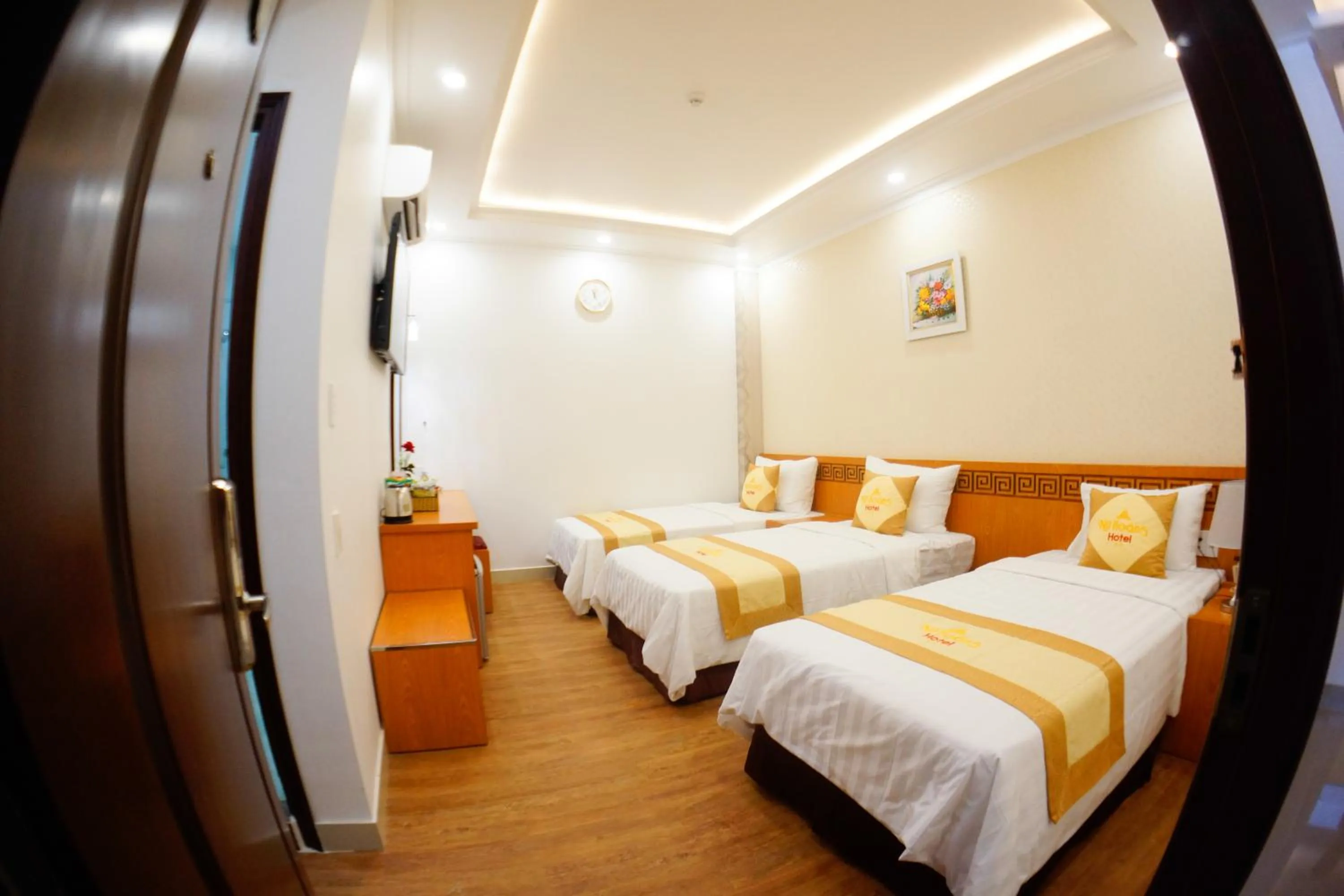 Bed in NỮ HOÀNG HOTEL