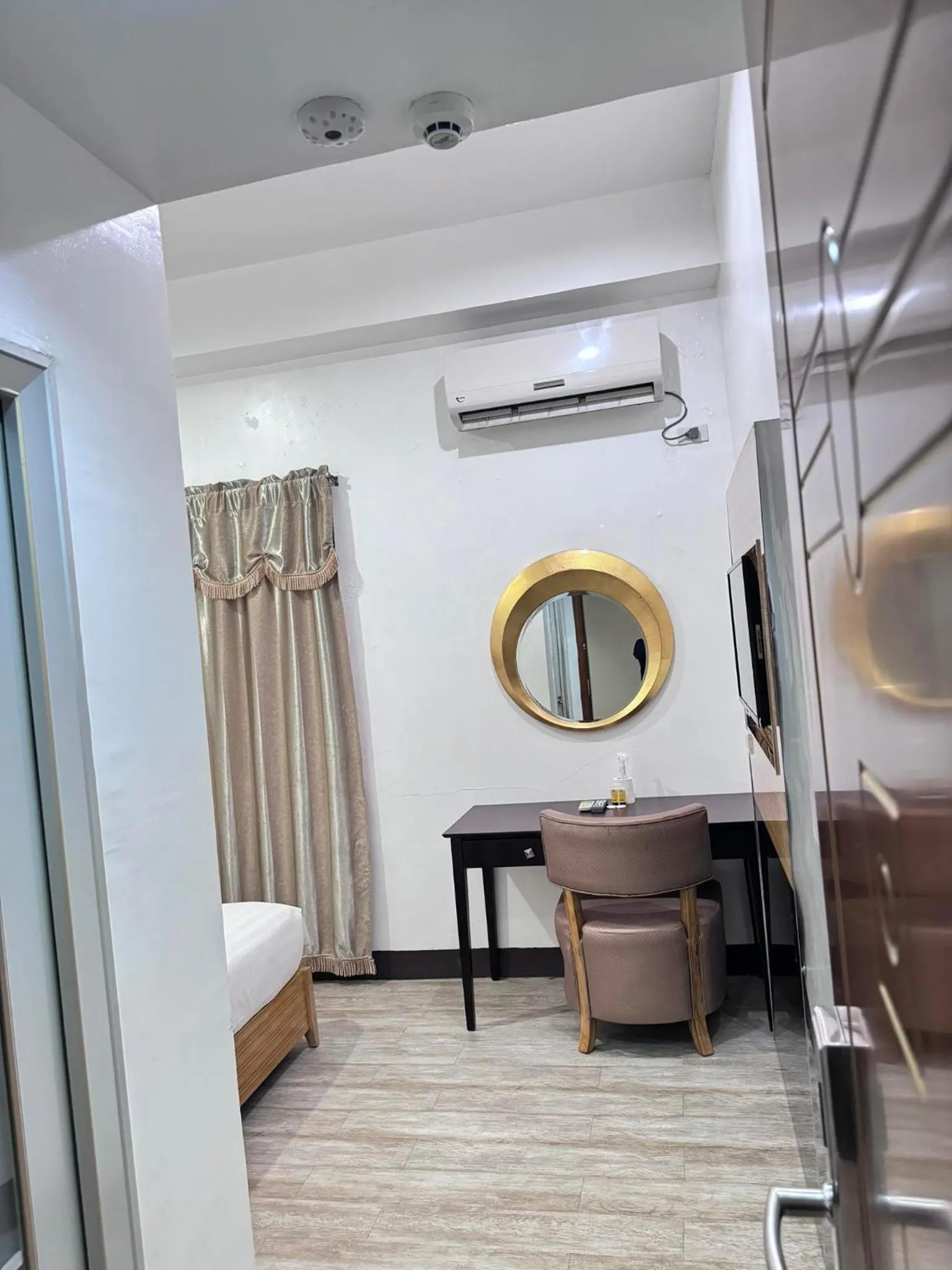 Bed in Jeamco Royal Hotel-Palawan