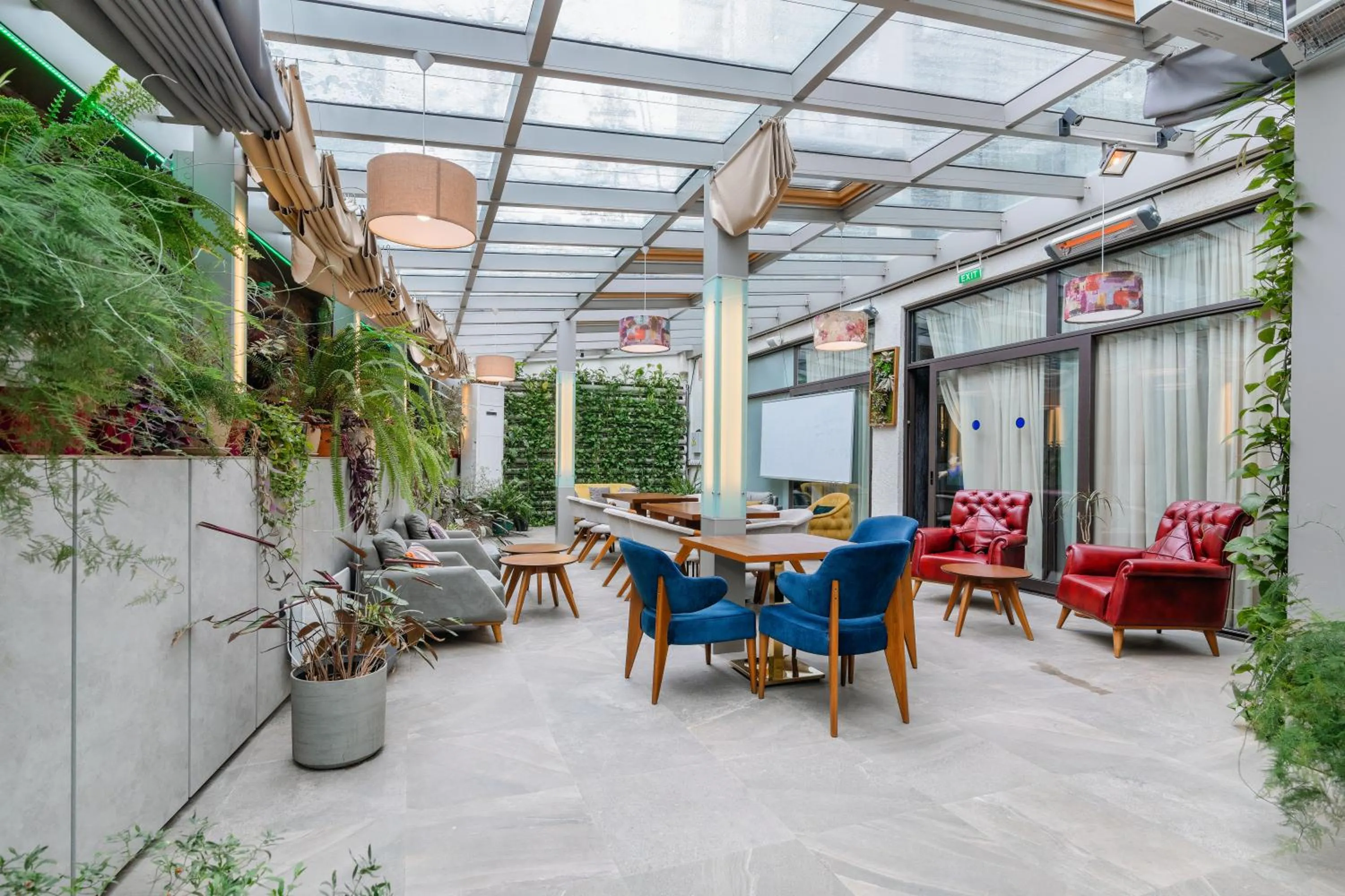 Restaurant/places to eat in Best Western Tbilisi City Center