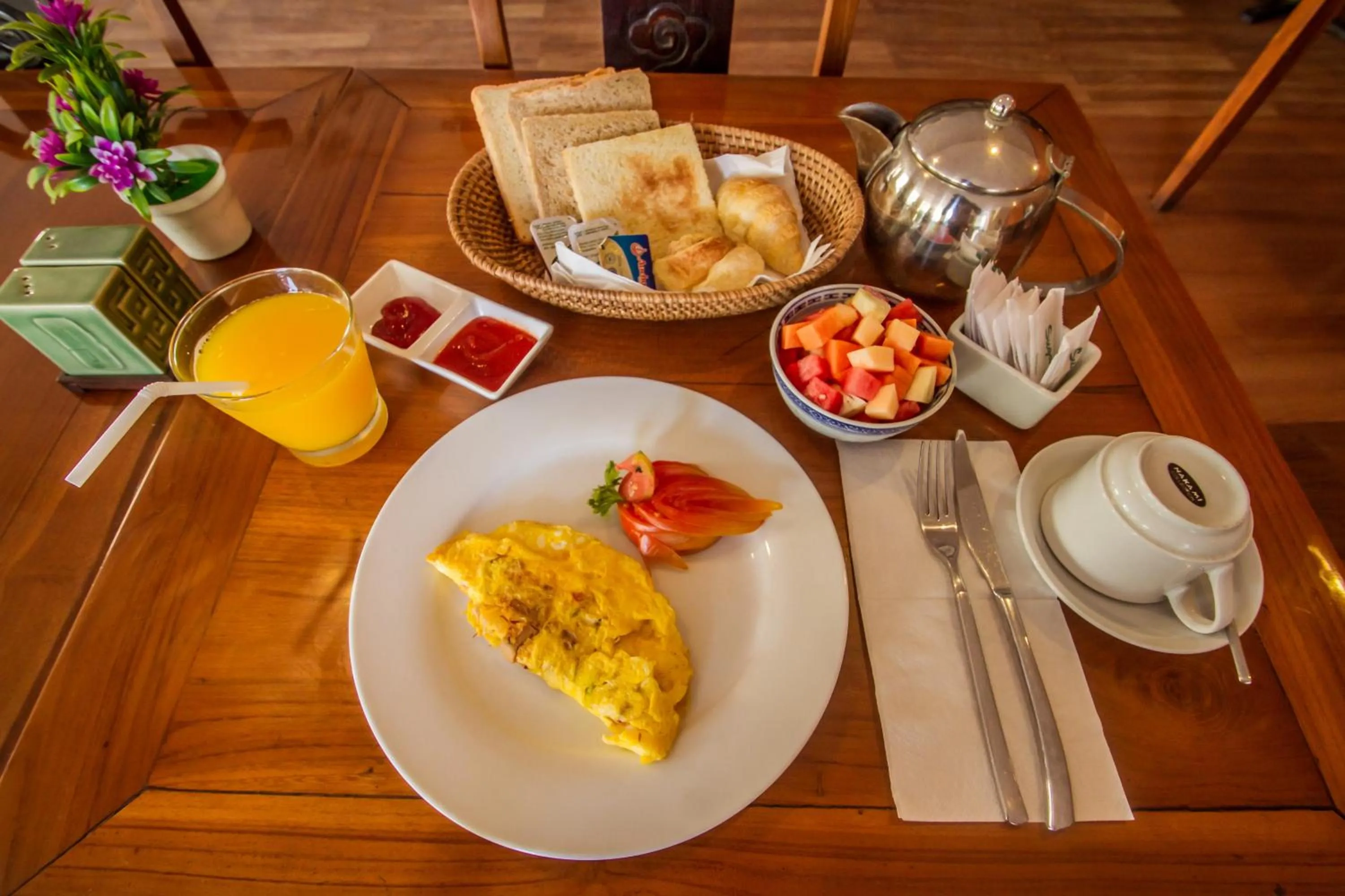 Food and drinks in Abian Biu Mansion