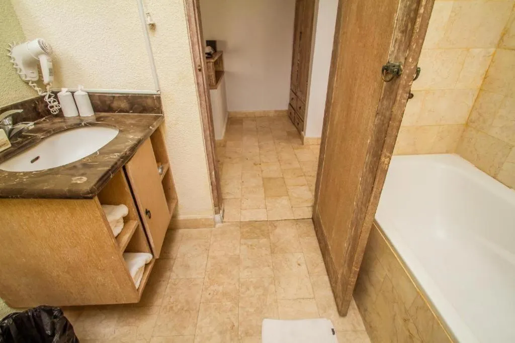 Shower in Abian Biu Mansion