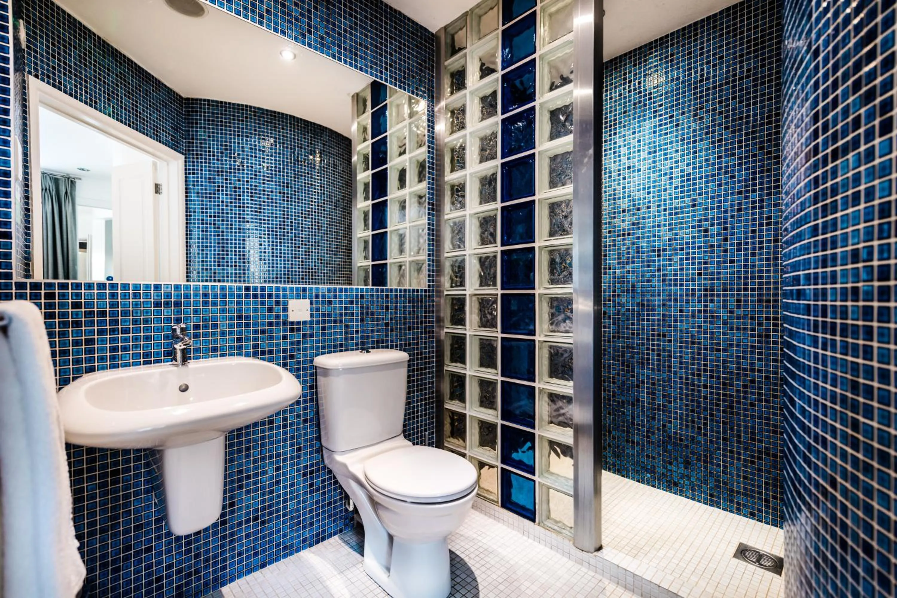 Shopping Area in Mannings Hotel