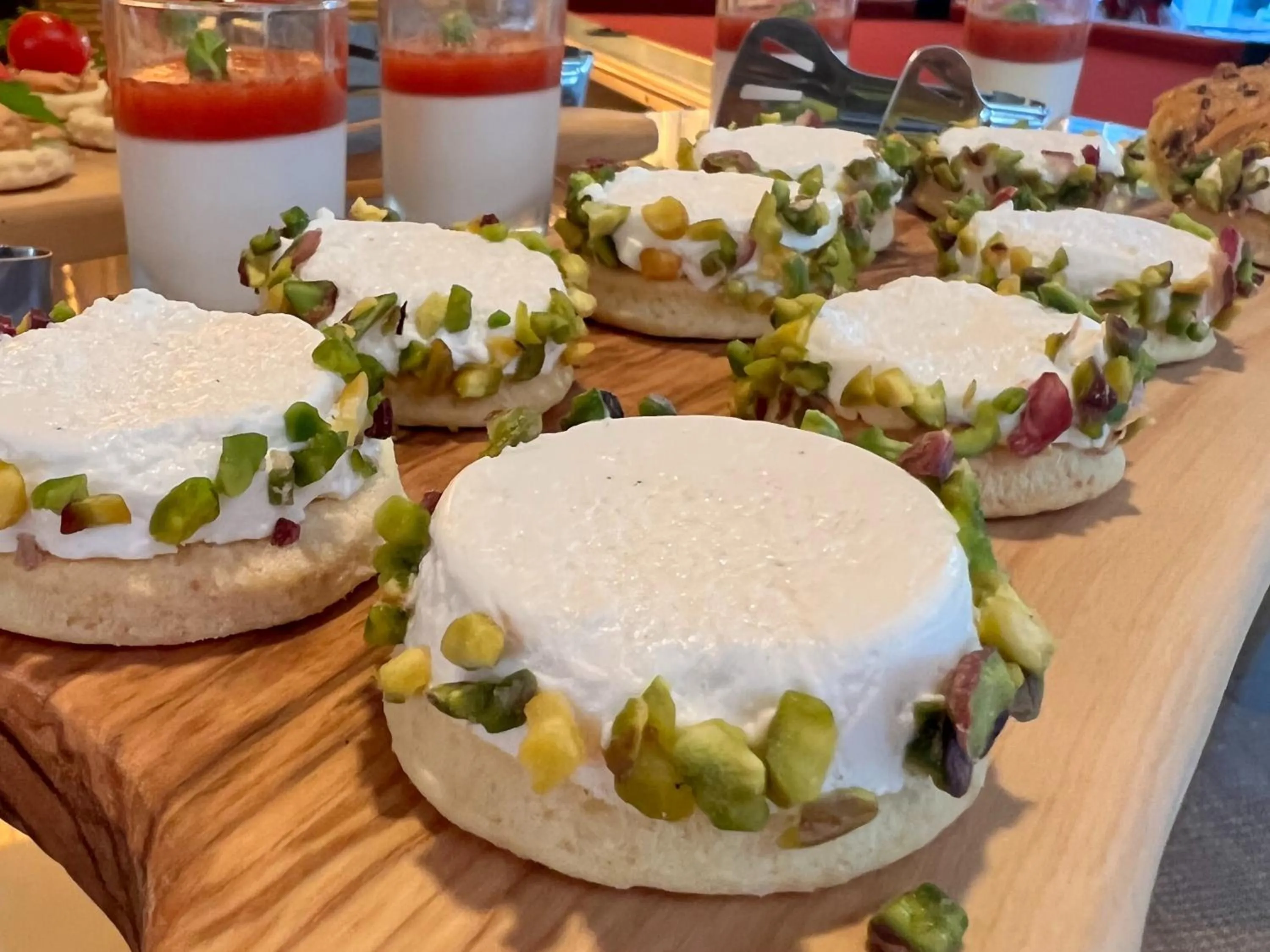 Breakfast in Hotel Senior