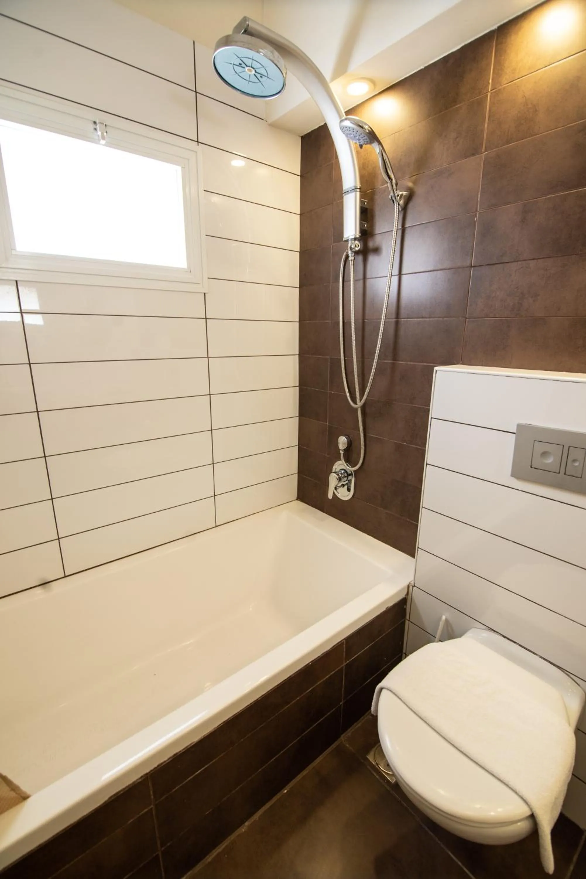 Shower in 27Montefiore - Urban ApartHotel TLV