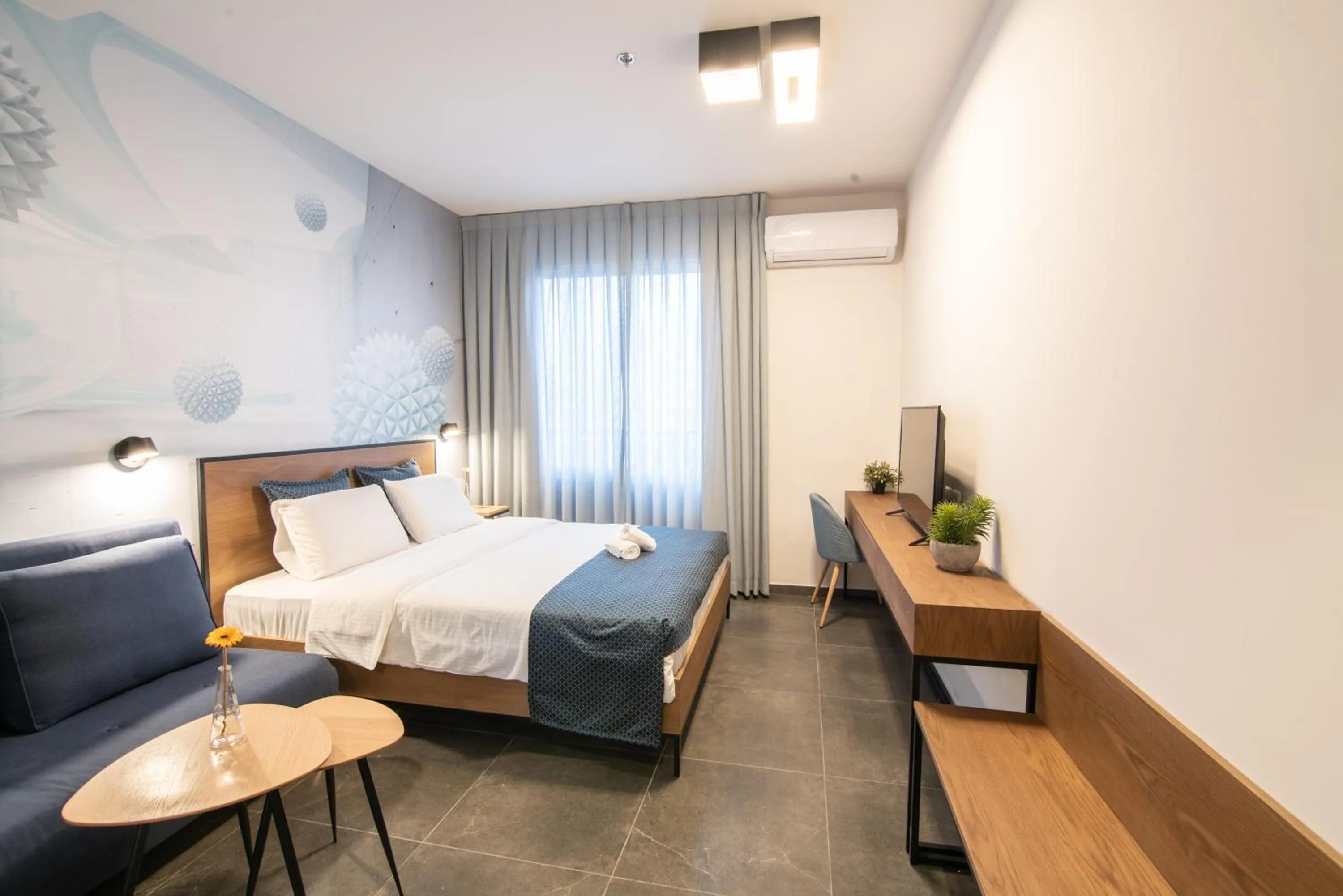 TV and multimedia, Bed in 27Montefiore - Urban ApartHotel TLV