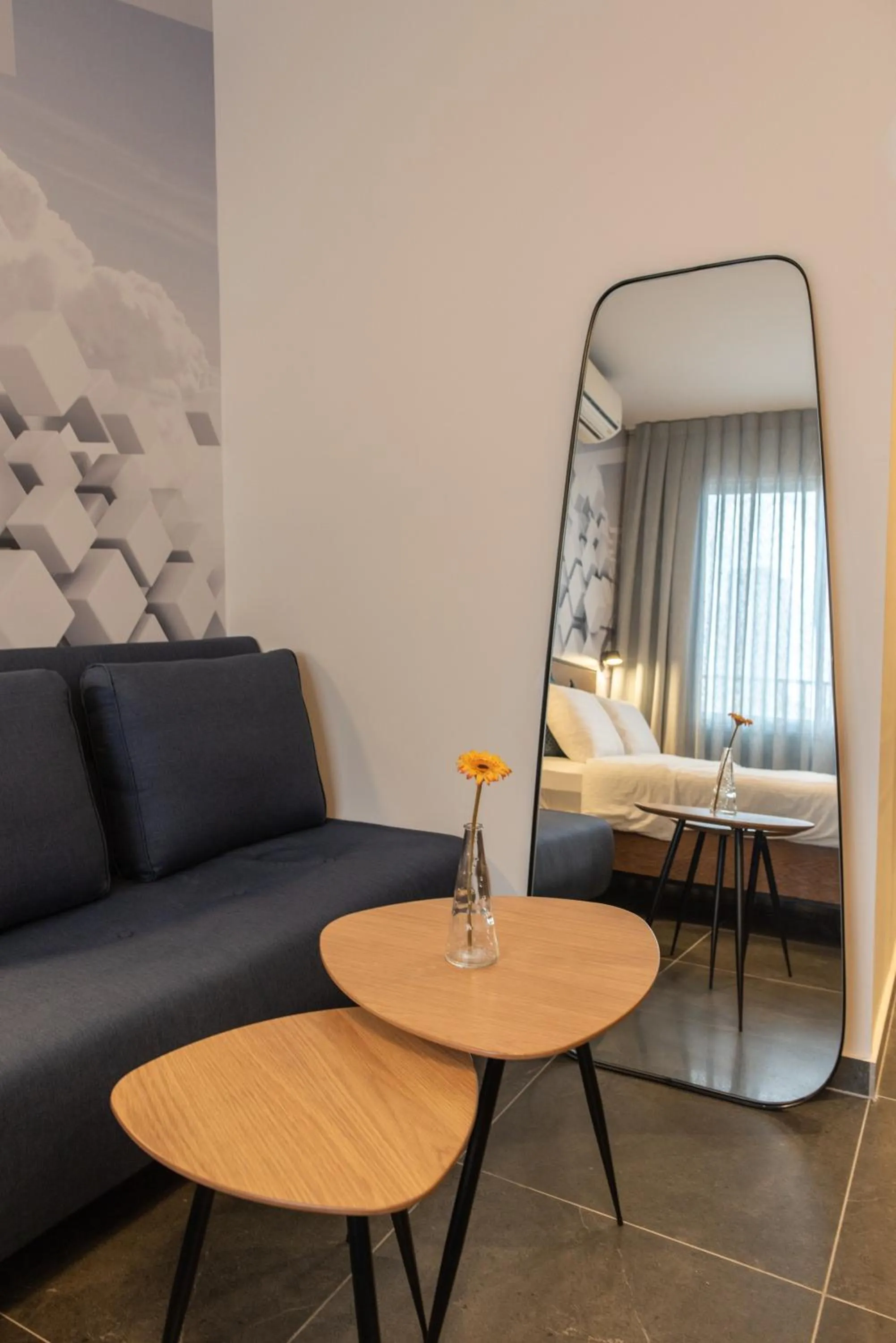 Decorative detail, Bed in 27Montefiore - Urban ApartHotel TLV