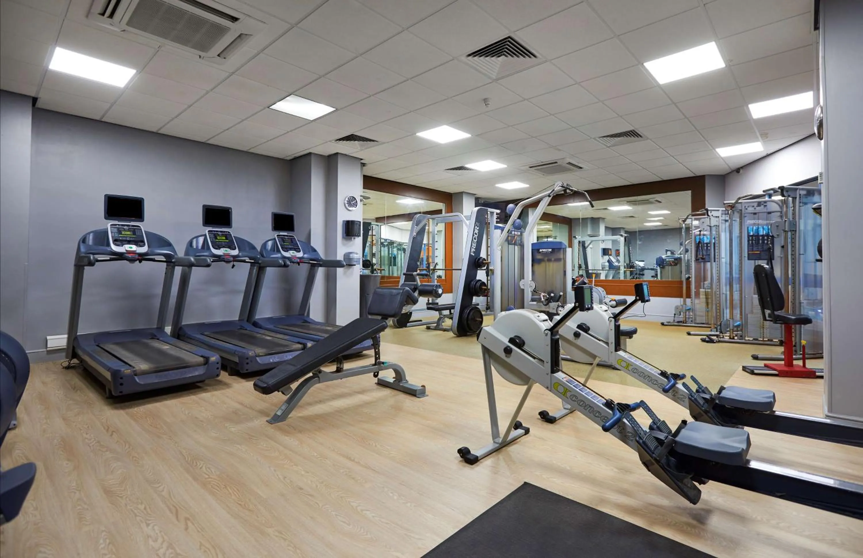 Fitness centre/facilities in DoubleTree by Hilton Coventry