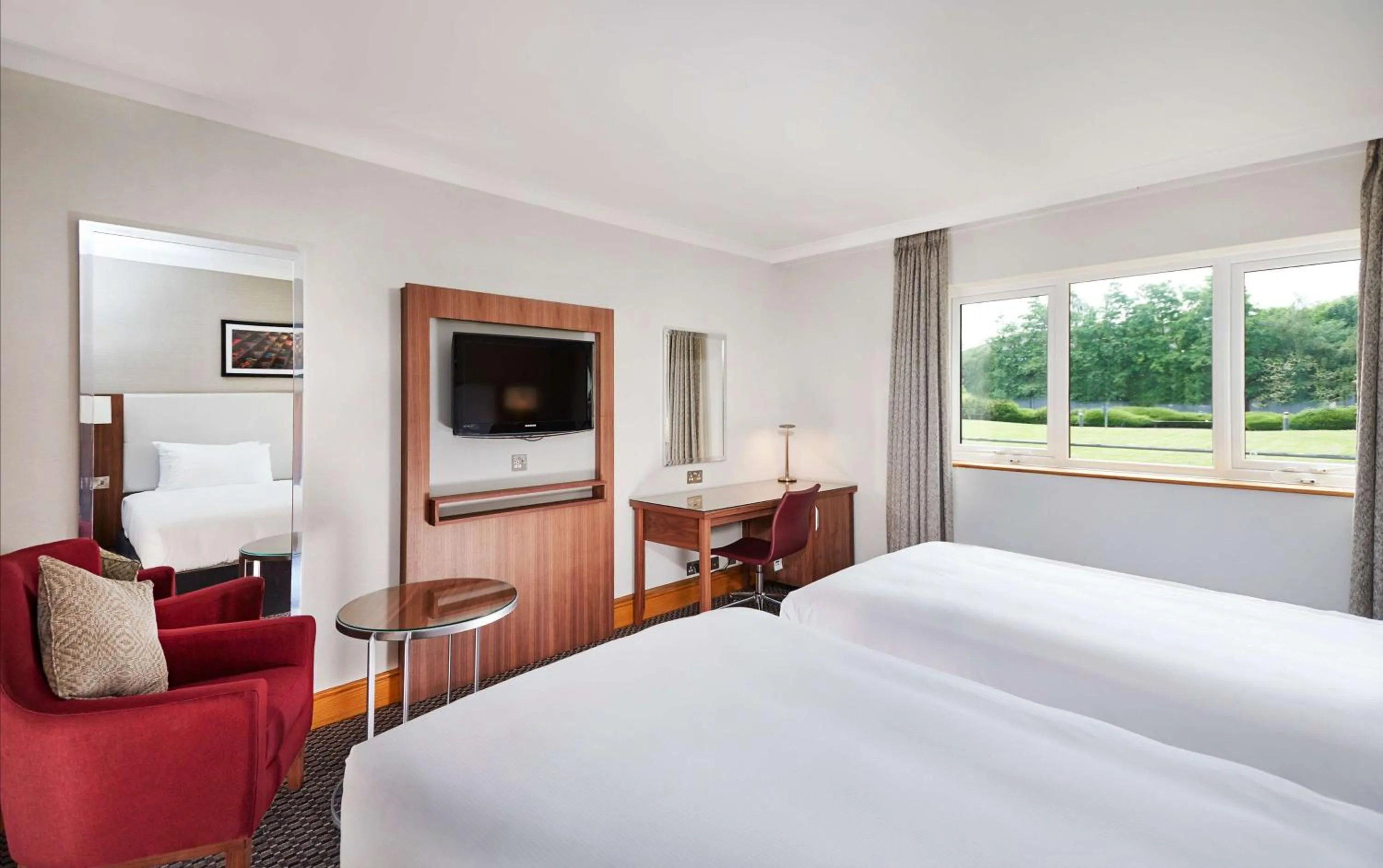 TV and multimedia, Bed in DoubleTree by Hilton Coventry