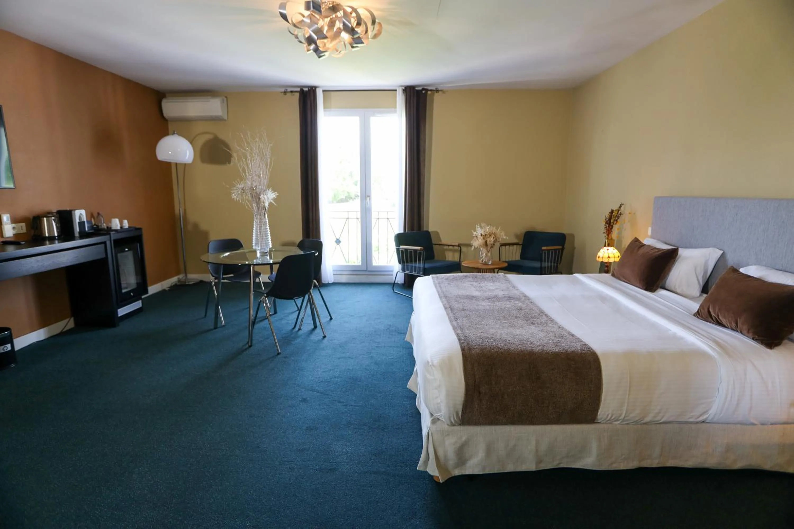 Bed in Le Renaissance