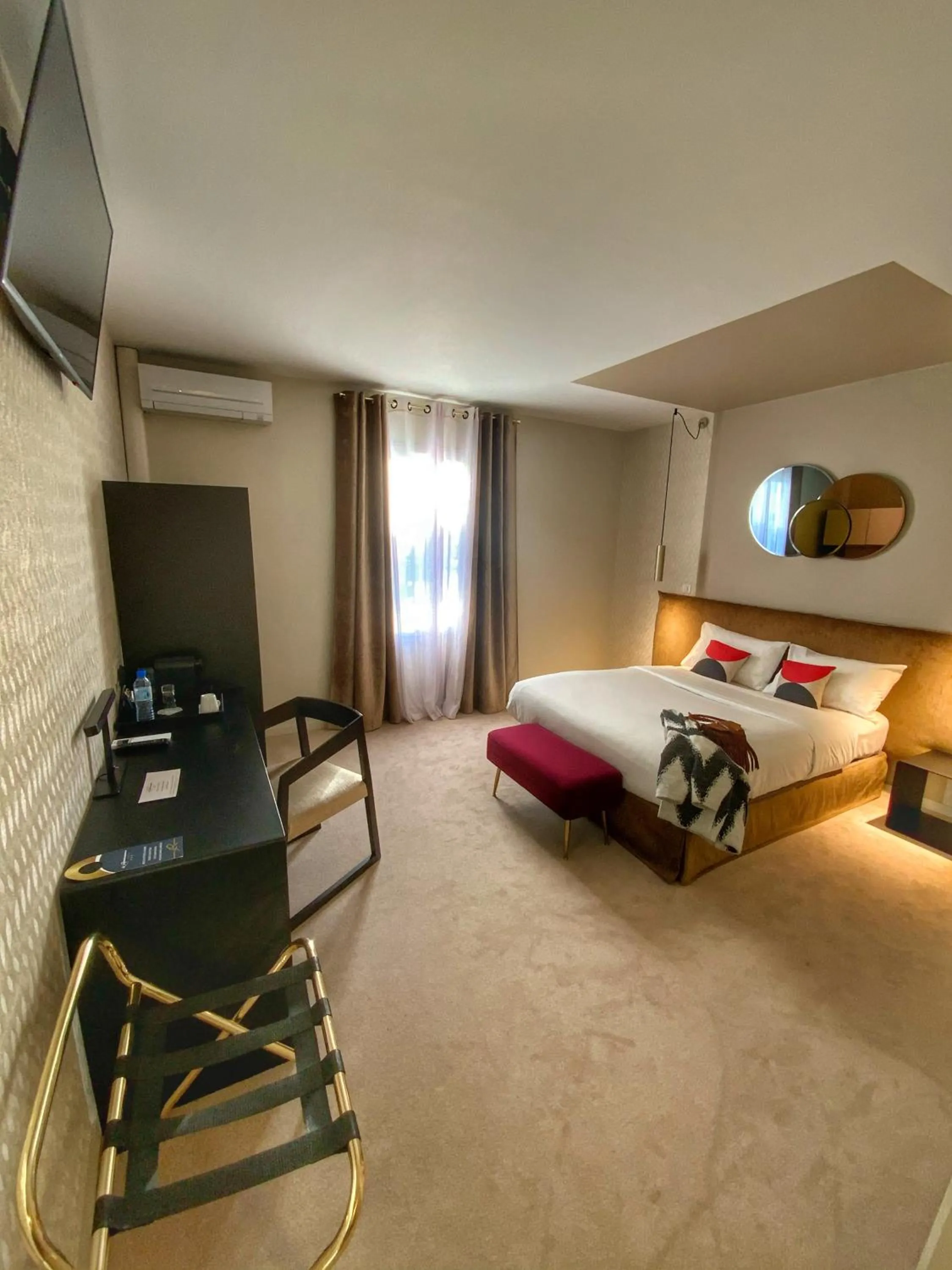 Bed in Le Renaissance