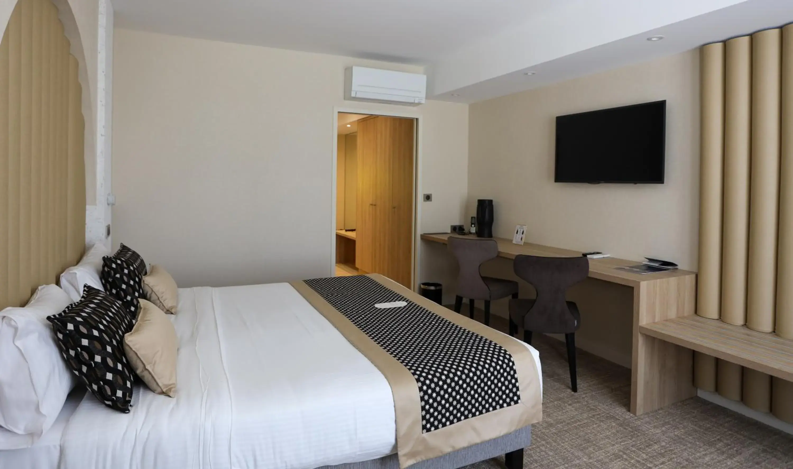 Junior Suite in Le Renaissance Junior Suite in Le Renaissance