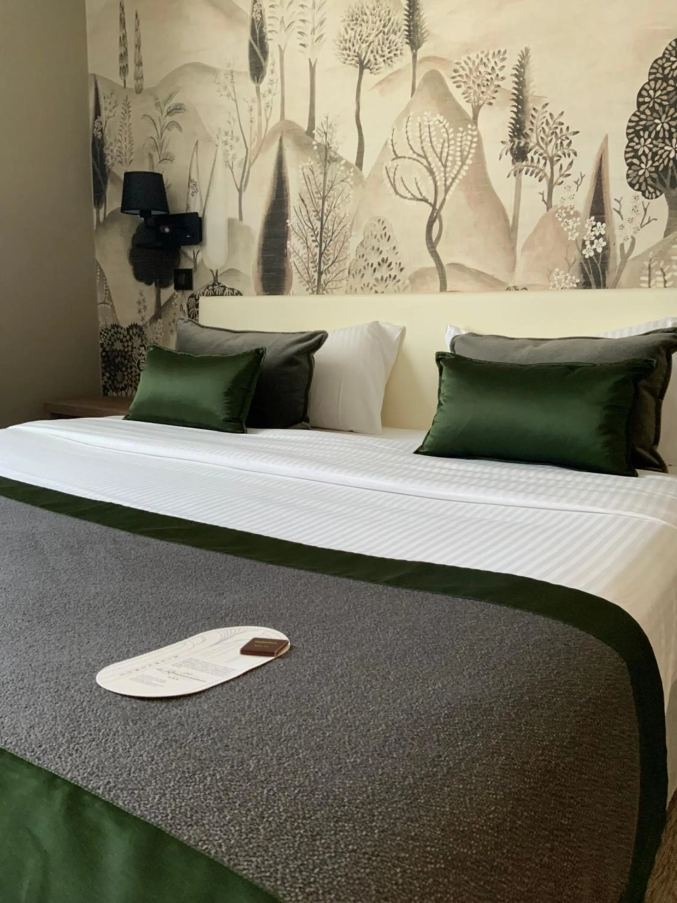 Bed in Le Renaissance