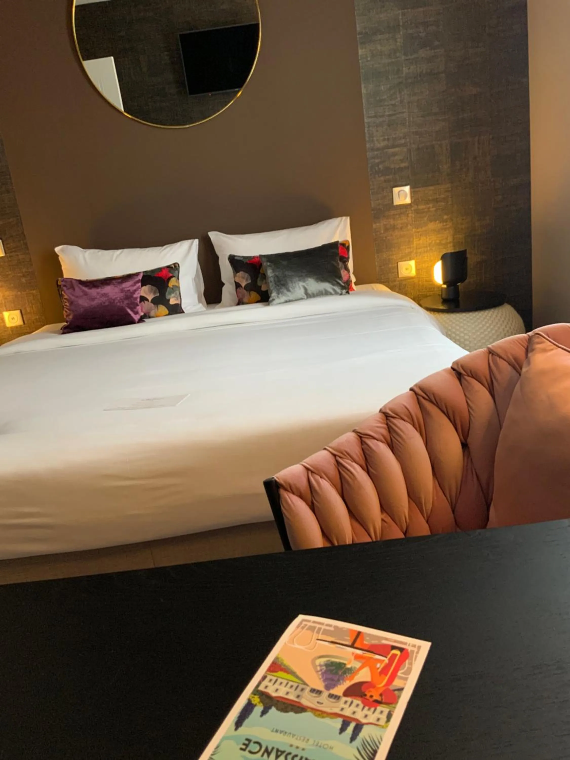 Bed in Le Renaissance