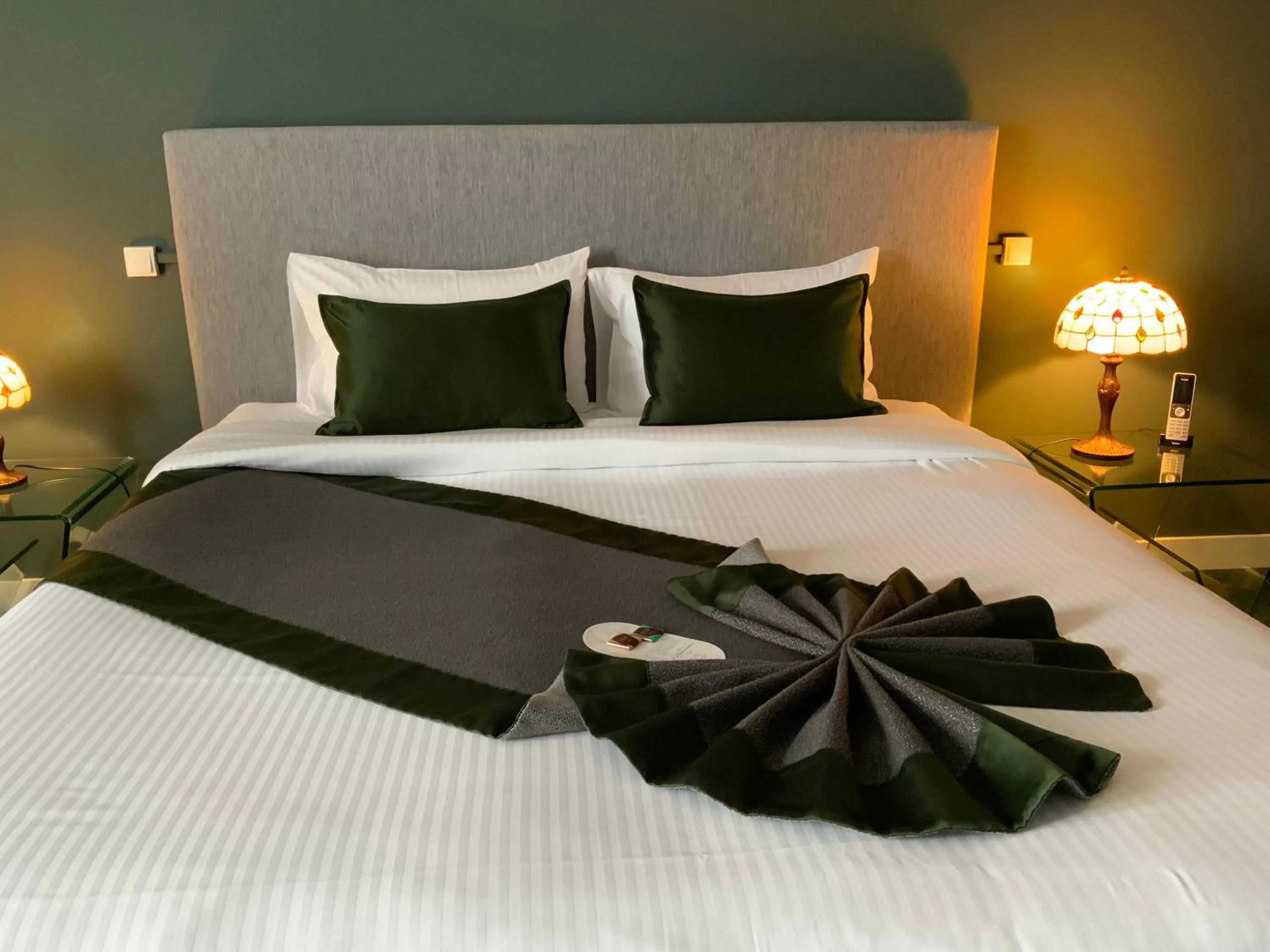 Bed in Le Renaissance