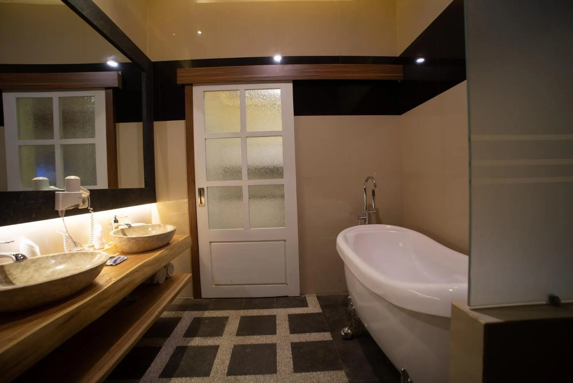 Bathroom in Luminor Hotel Banyuwangi By WH