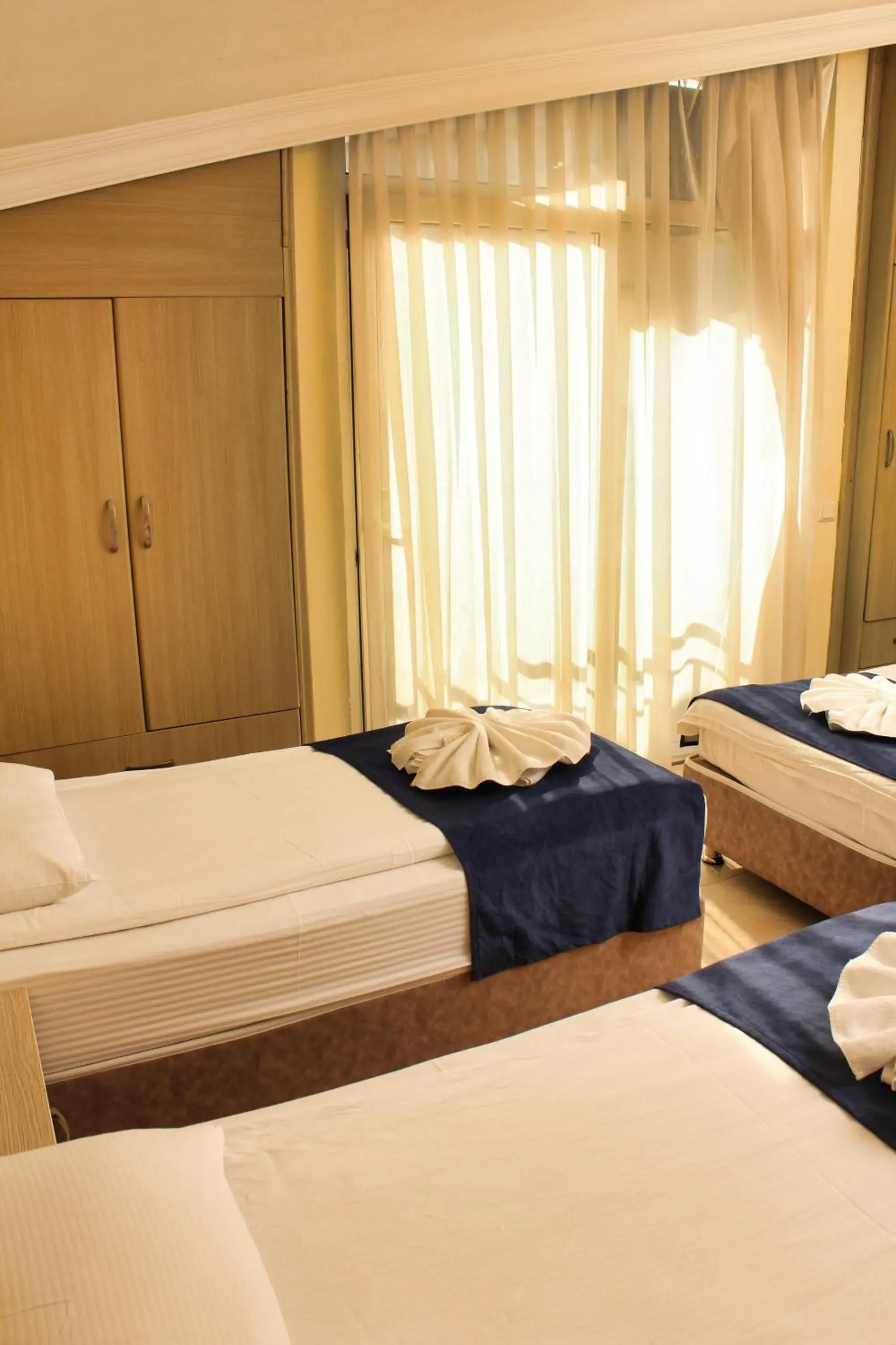 Standard Quadruple Room in Berrak Su Hotel Standard Quadruple Room in Berrak Su Hotel